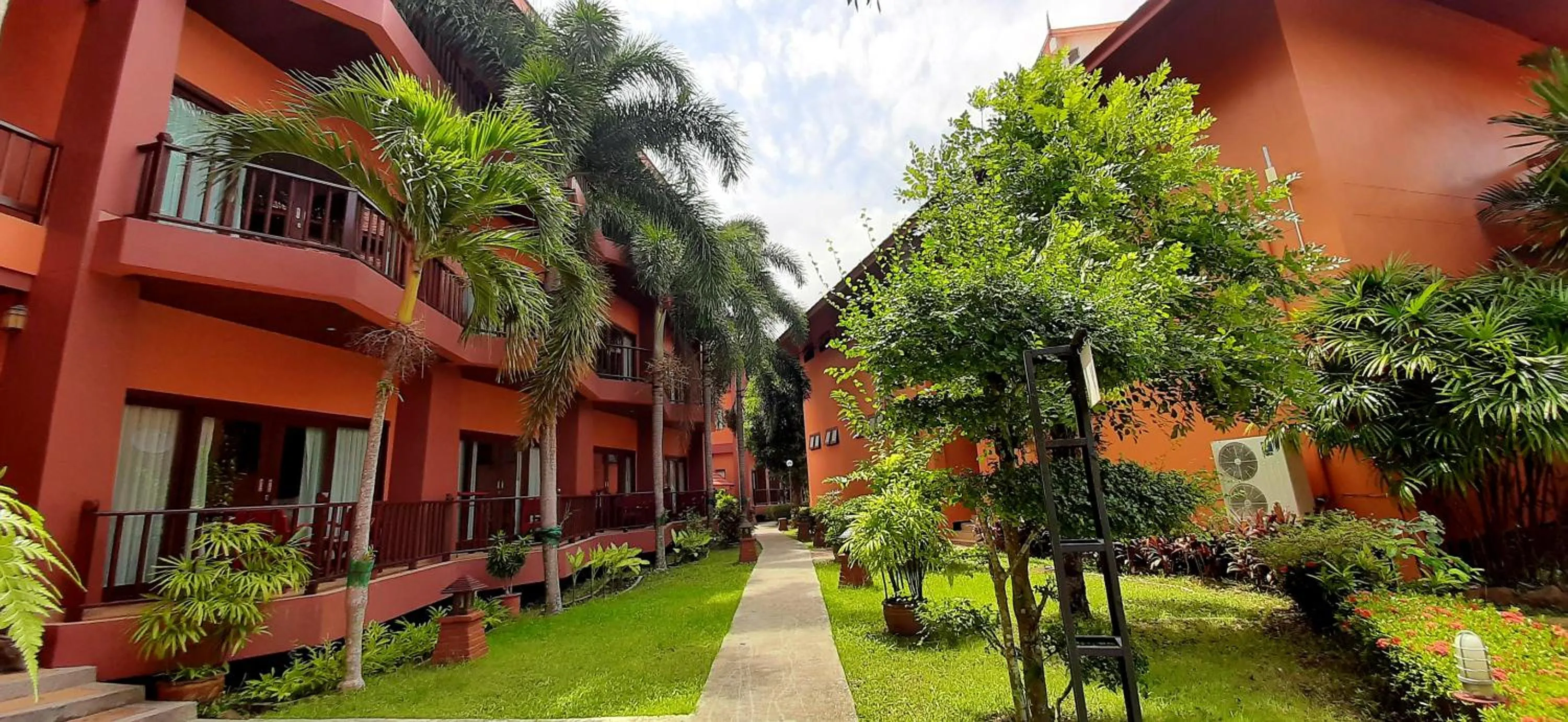 Property building in Andamanee Boutique Resort Aonang Krabi - Free Beach Shuttle