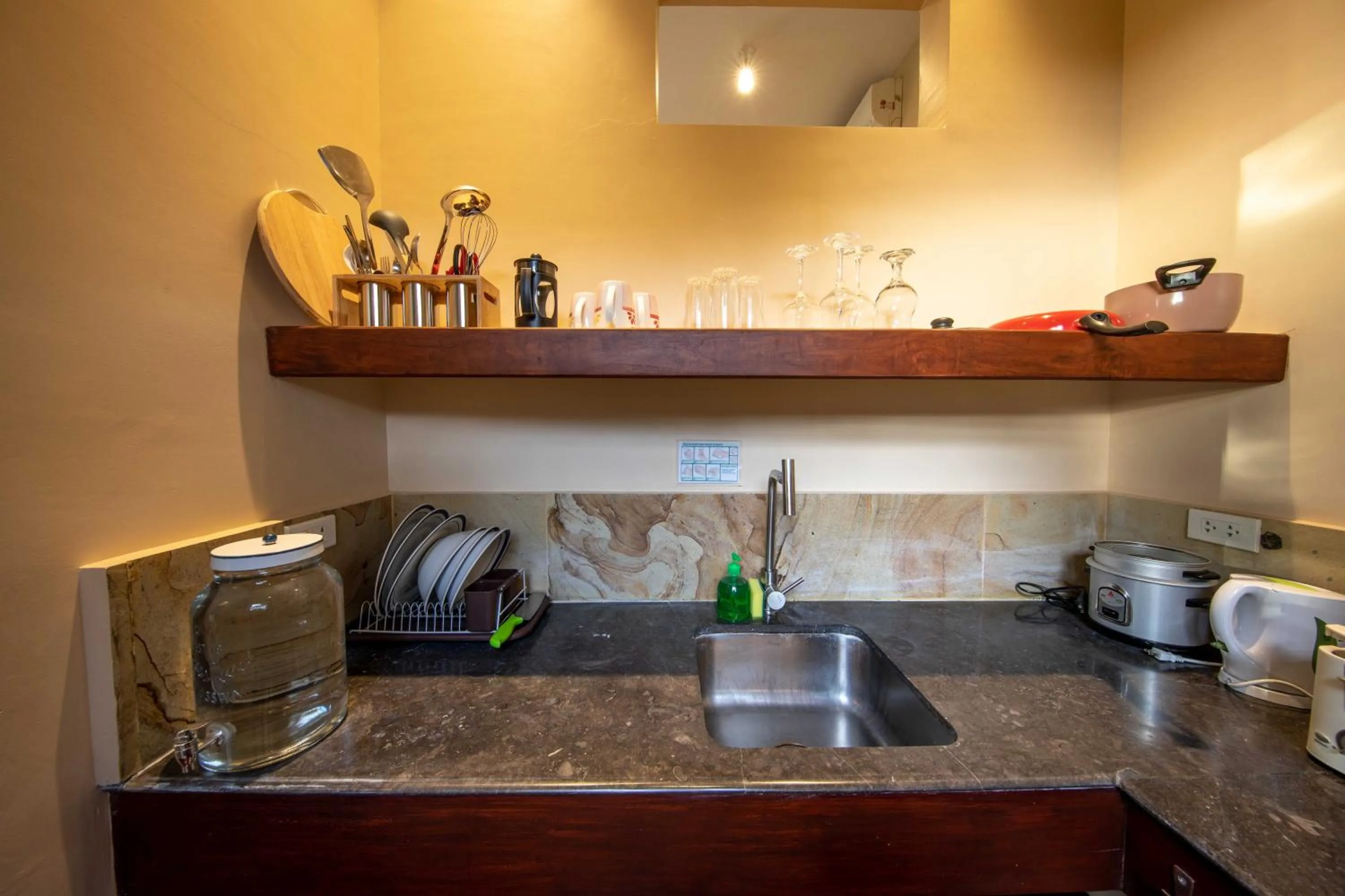 Coffee/tea facilities in Karuna El Nido Villas