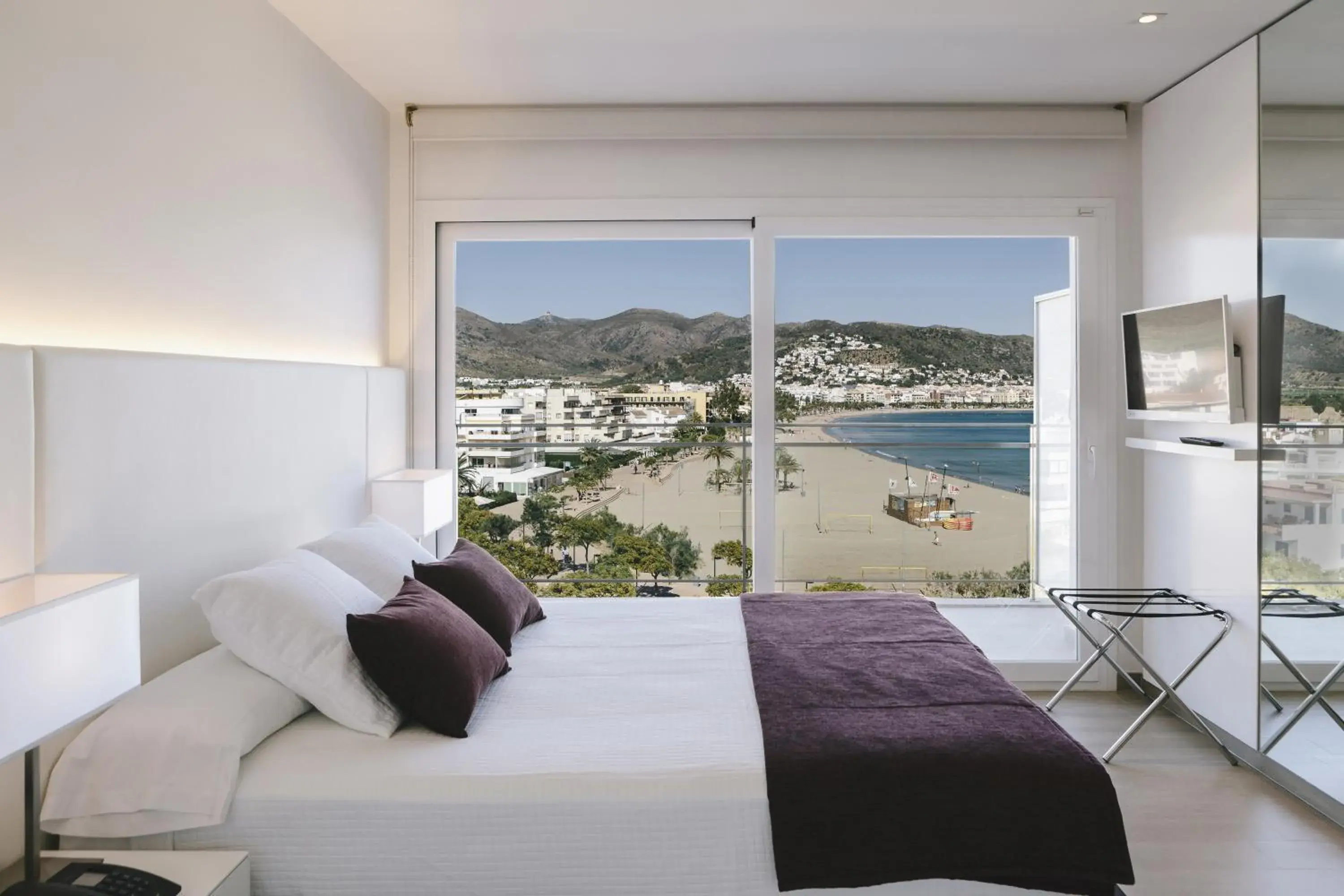 Premium Room with Partial Sea View in Hotel Maritim 4 Superior Premium Room with Partial Sea View in Hotel Maritim 4 Superior