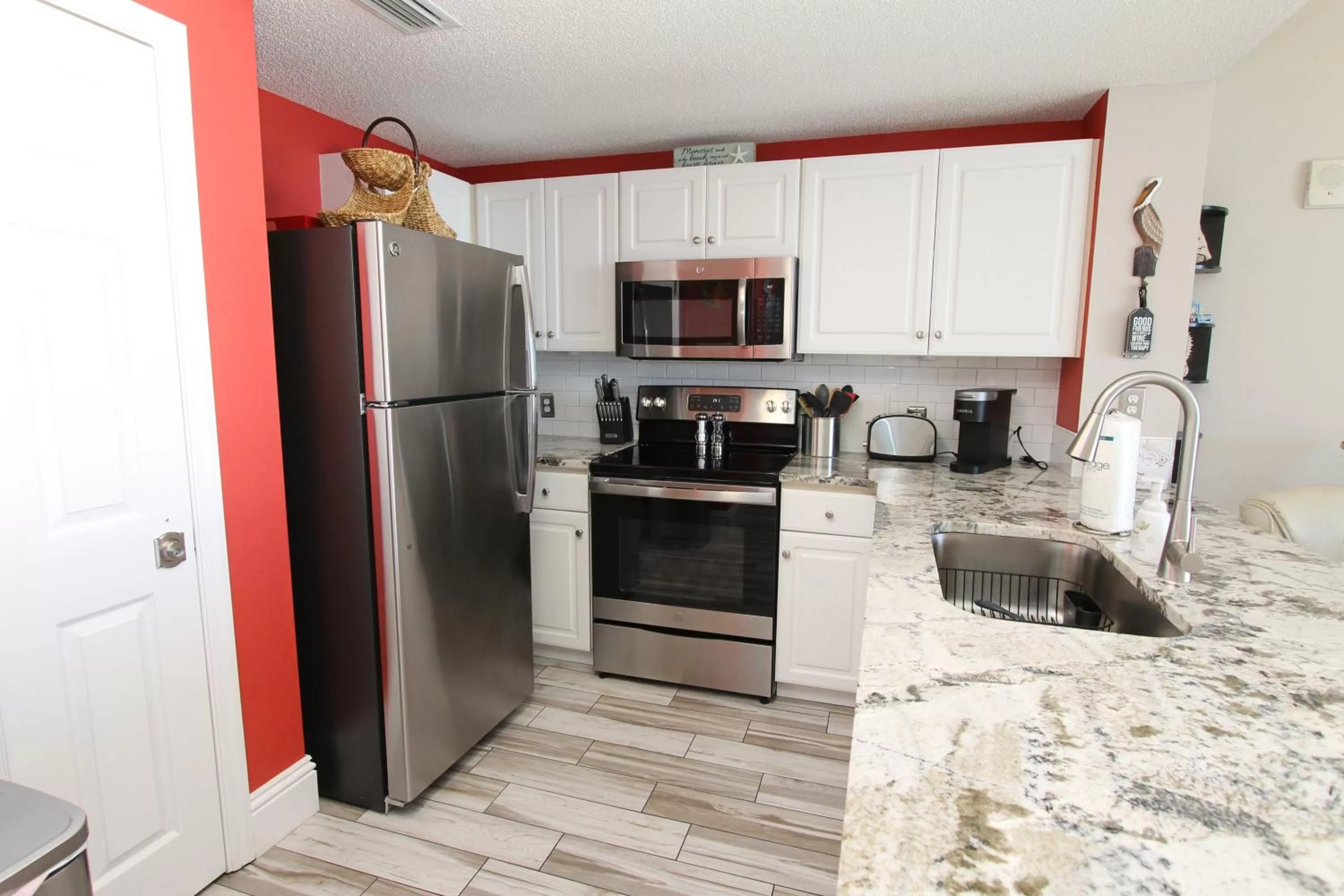 kitchen, Kitchen/Kitchenette in Majestic Beach Resort, Panama City Beach, Fl