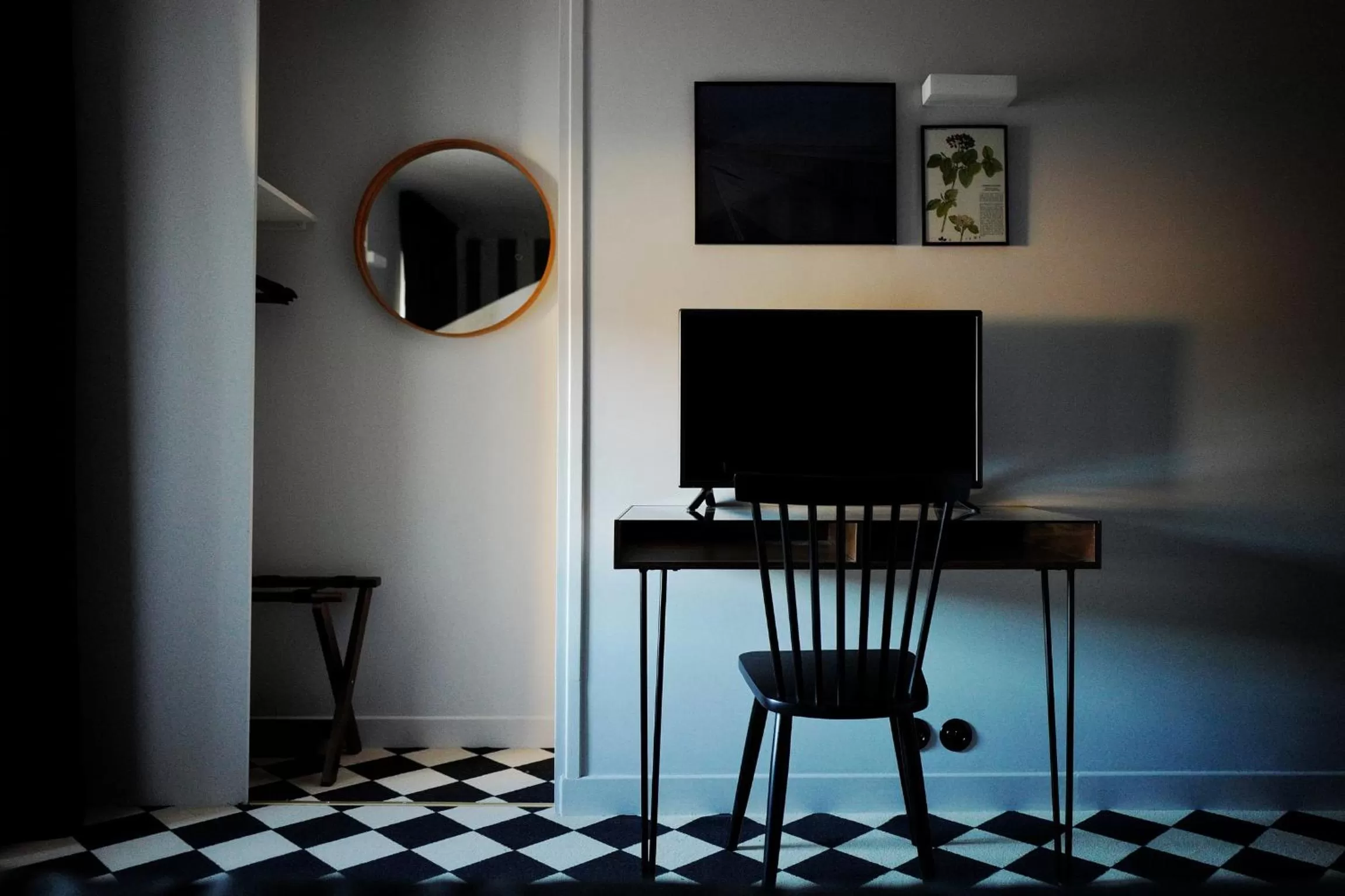 TV and multimedia in Urban Style Hotel des Carmes