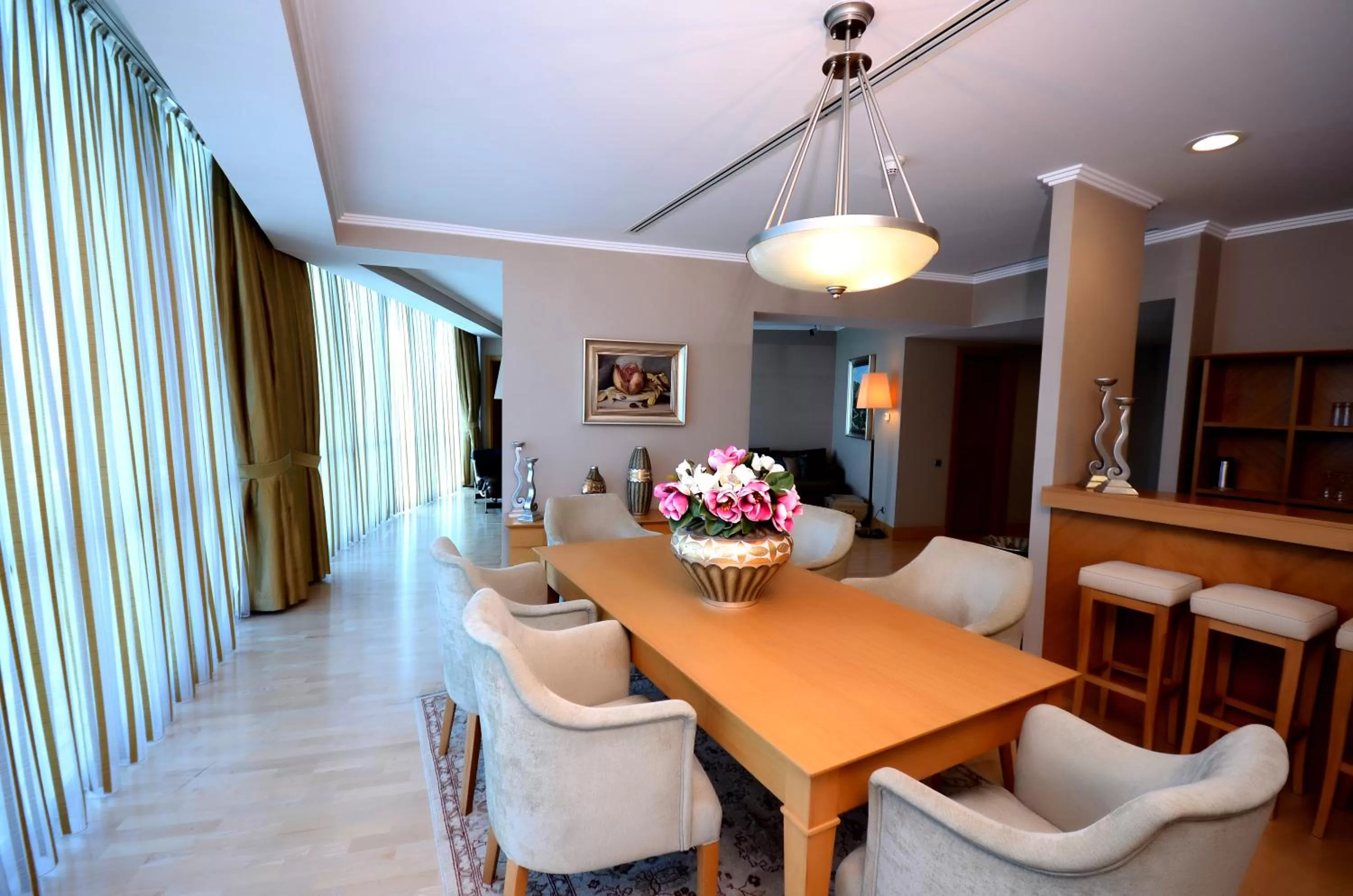 Dining area in Wyndham Grand Izmir Ozdilek Thermal & Spa