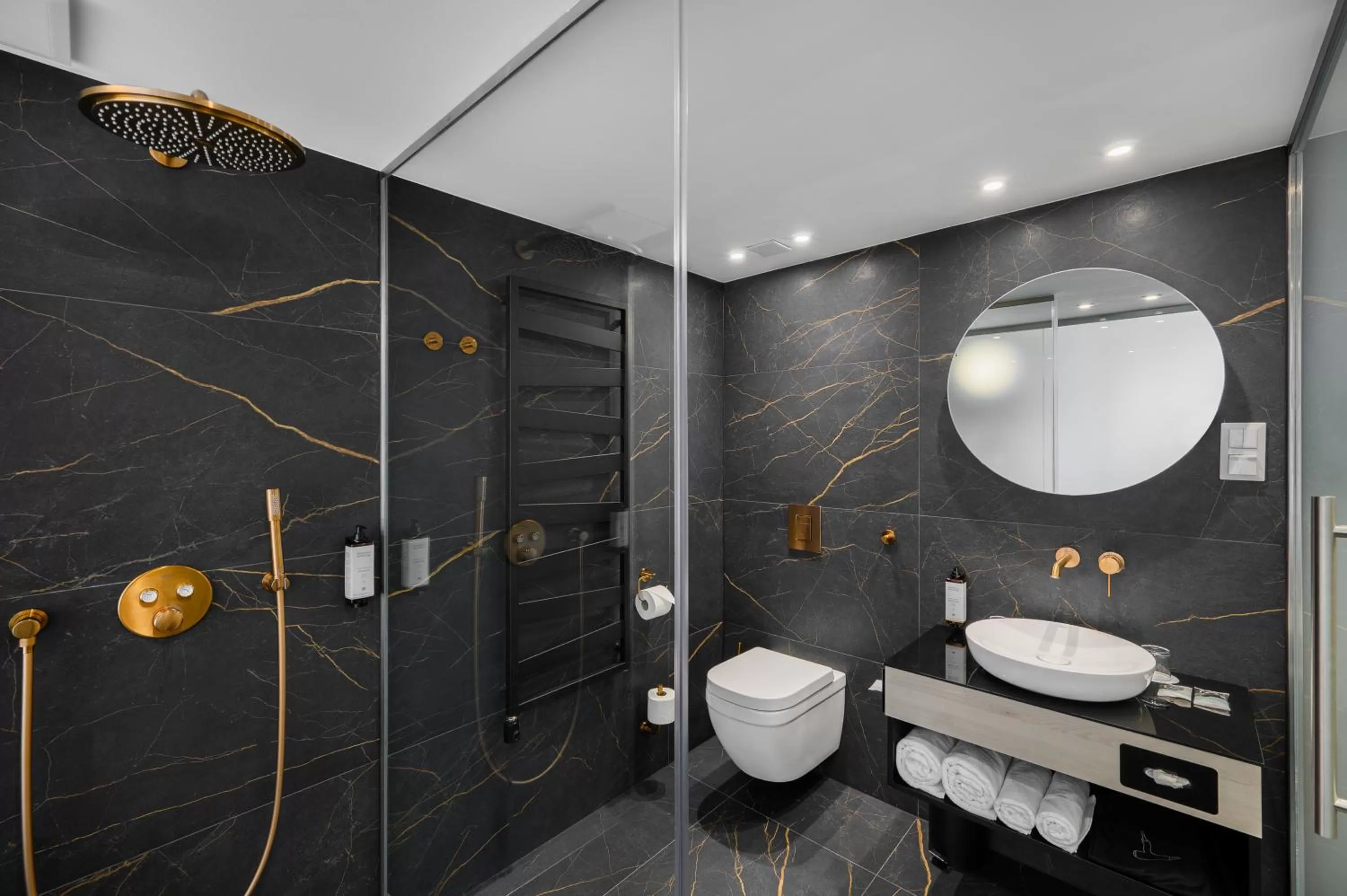 Bathroom in Mercure Tokaj Center