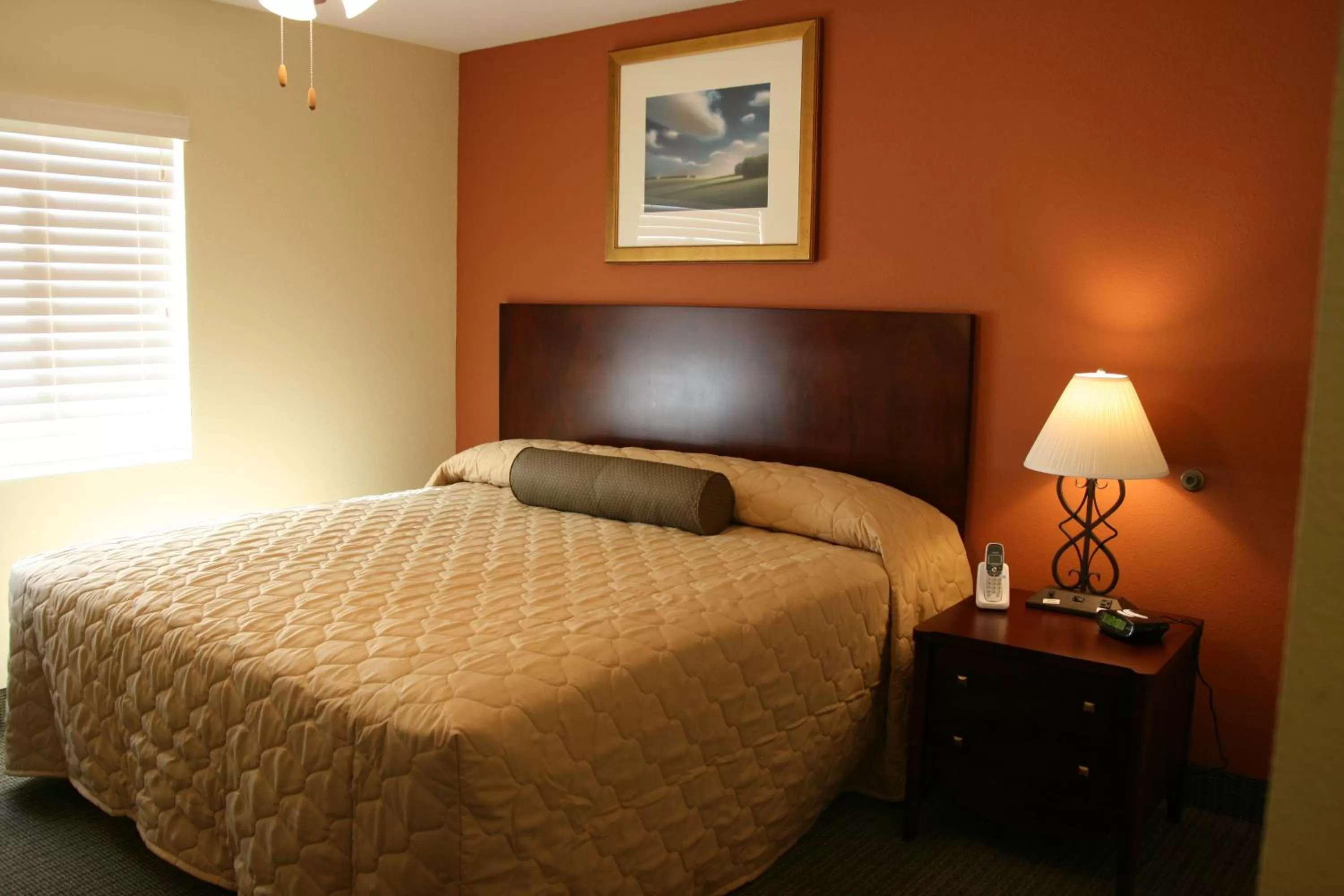 Bed in Affordable Suites Mooresville
