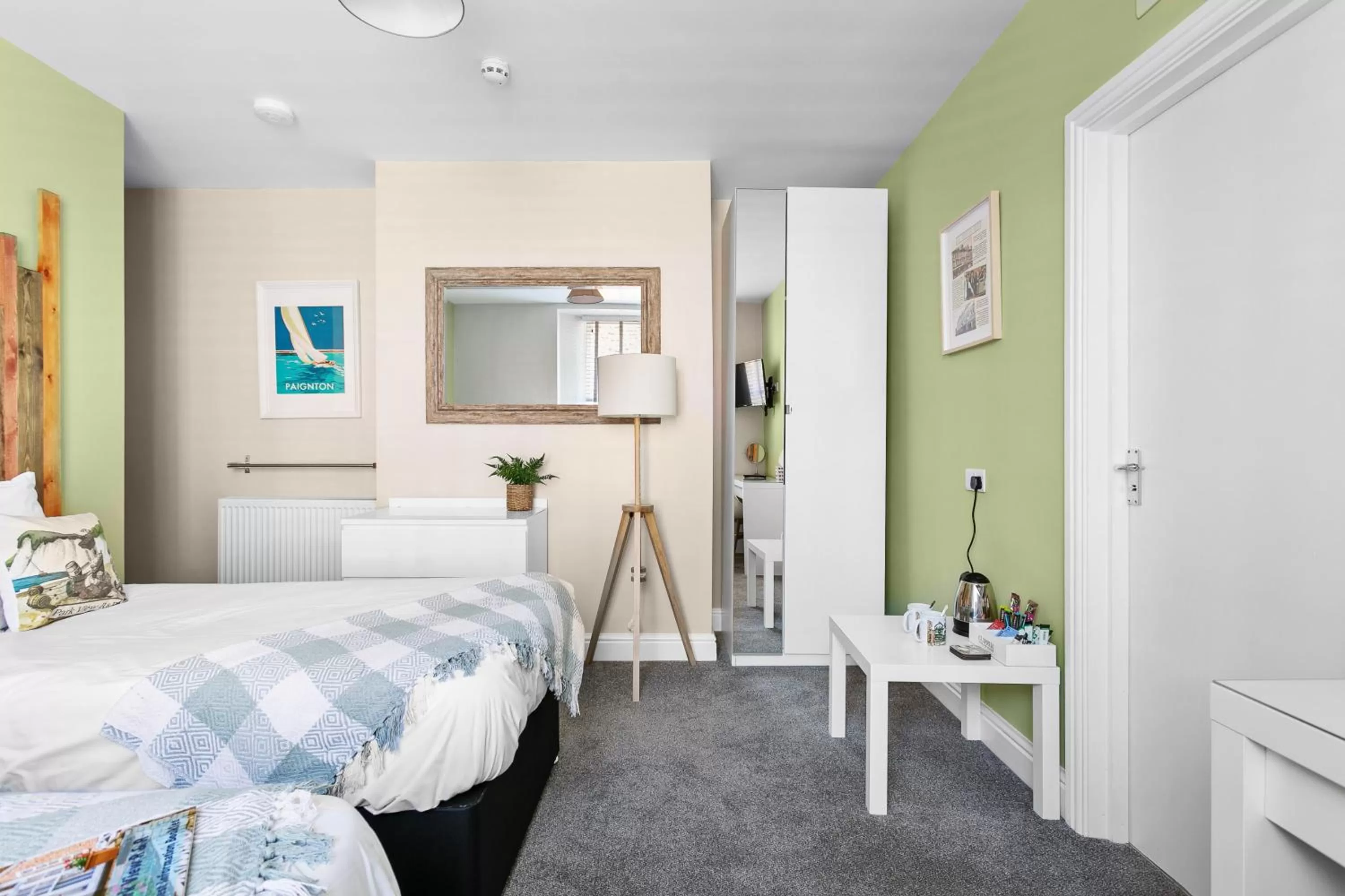 Bedroom, Bed in Park View R & R - Adult Only - Self-Catering - Free Parking - EV Point