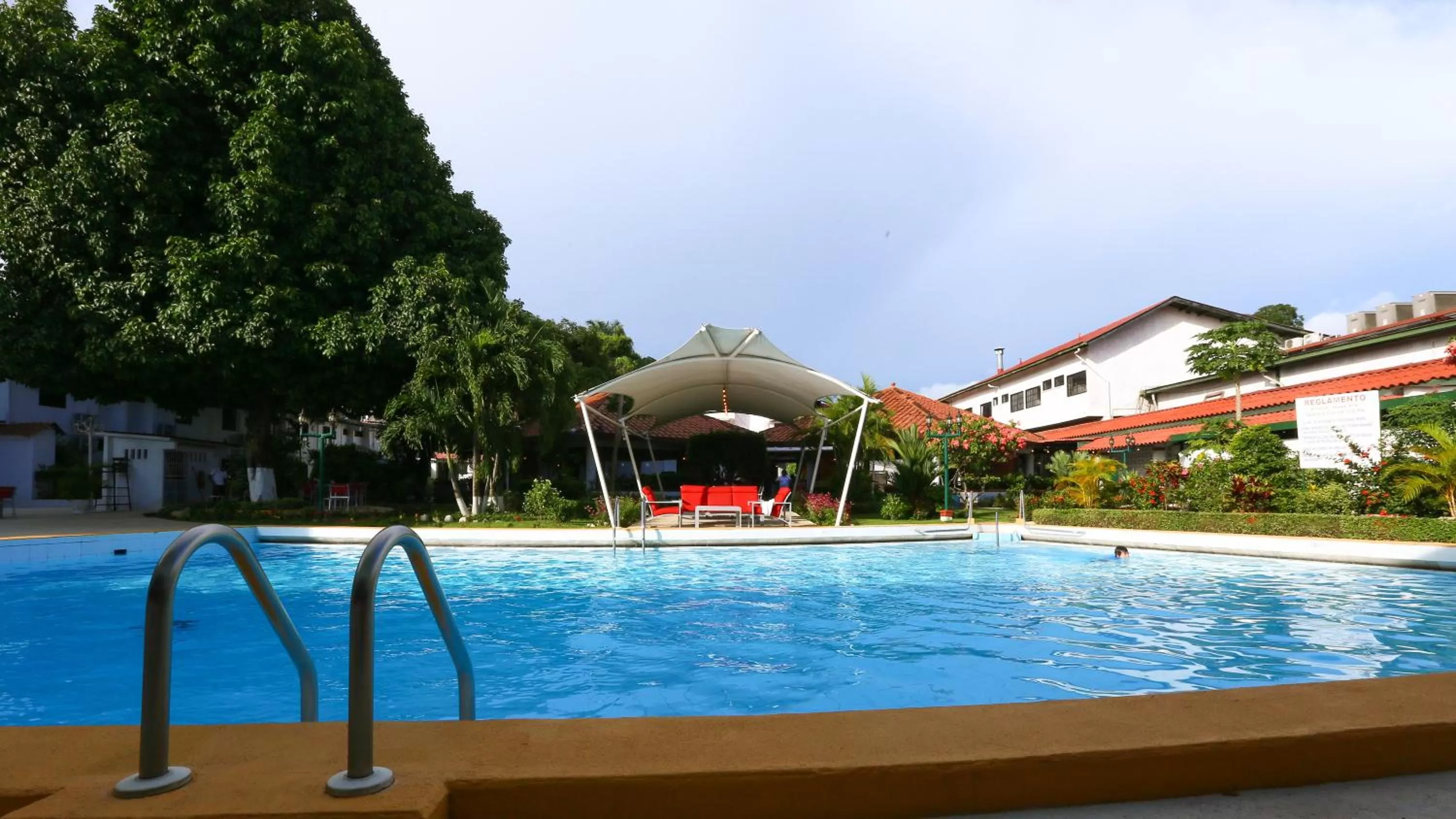 Swimming pool in Gran Hotel Nacional