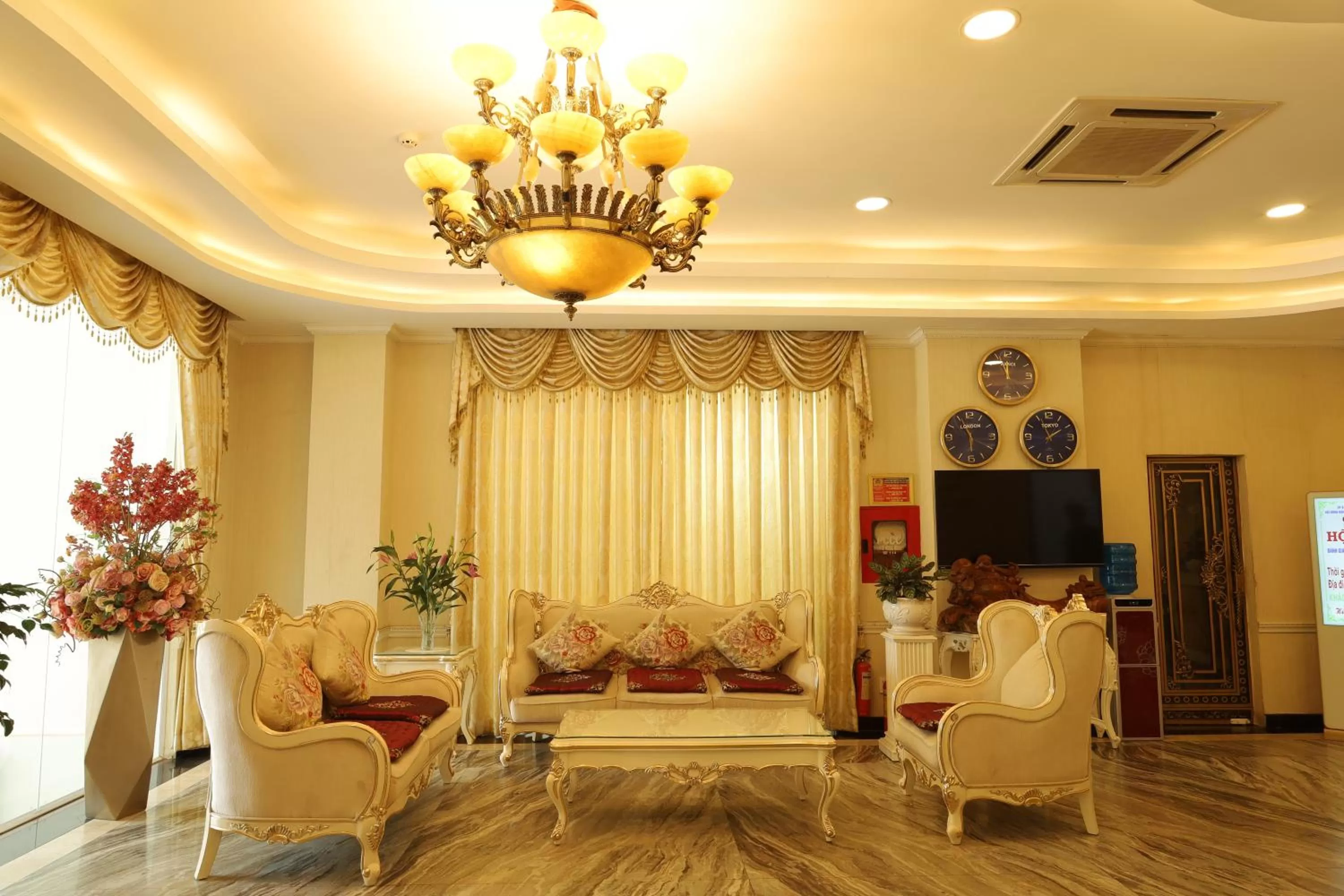 Communal lounge/ TV room in Pleiku & Em Hotel by Gia Lai Tourist