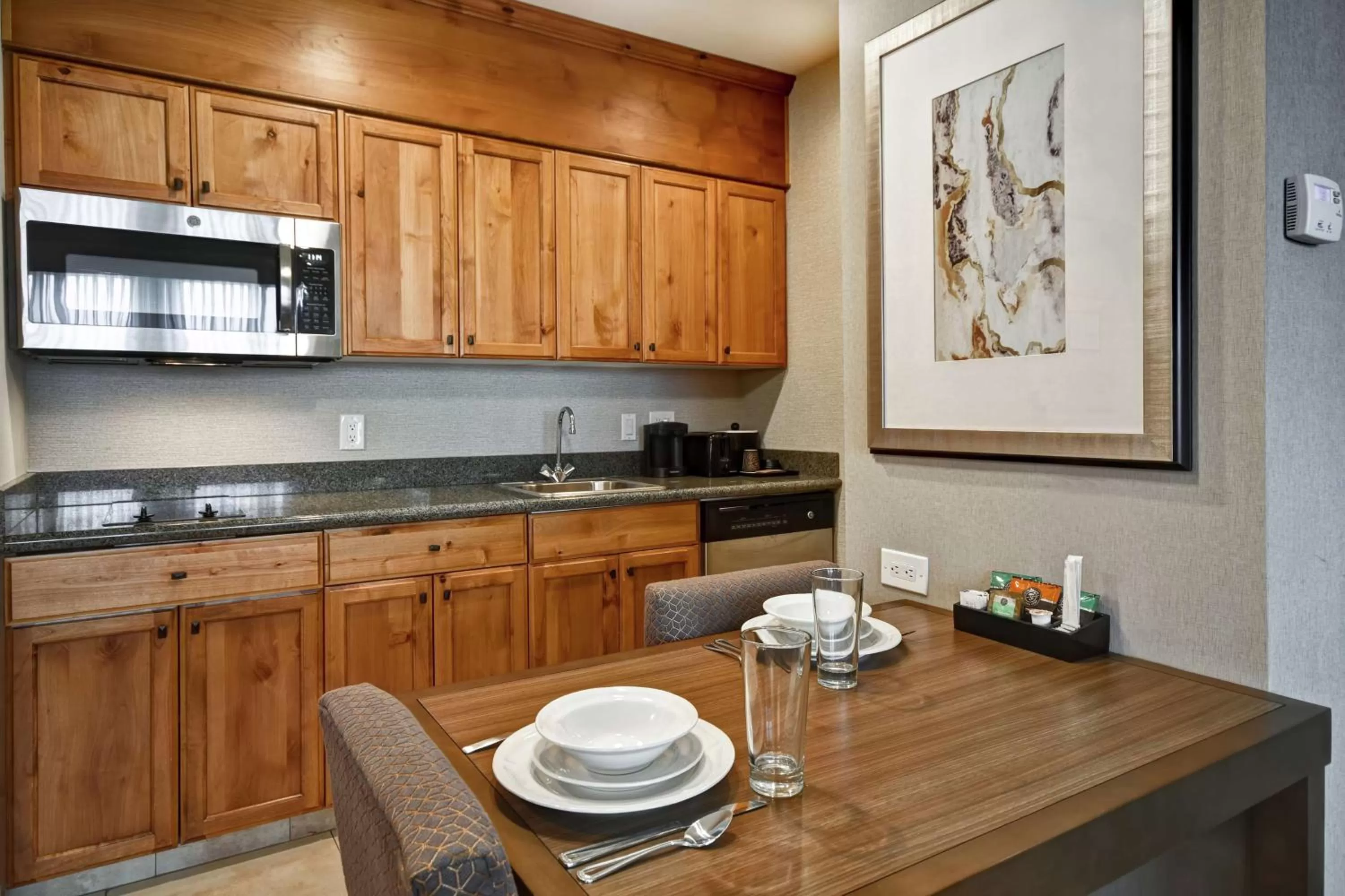 Kitchen or kitchenette in Homewood Suites by Hilton Boise