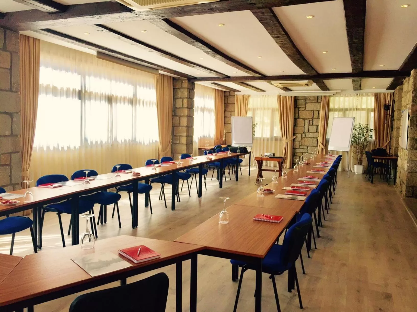 Business facilities in Hotel Rural Spa & Wellness Hacienda Los Robles