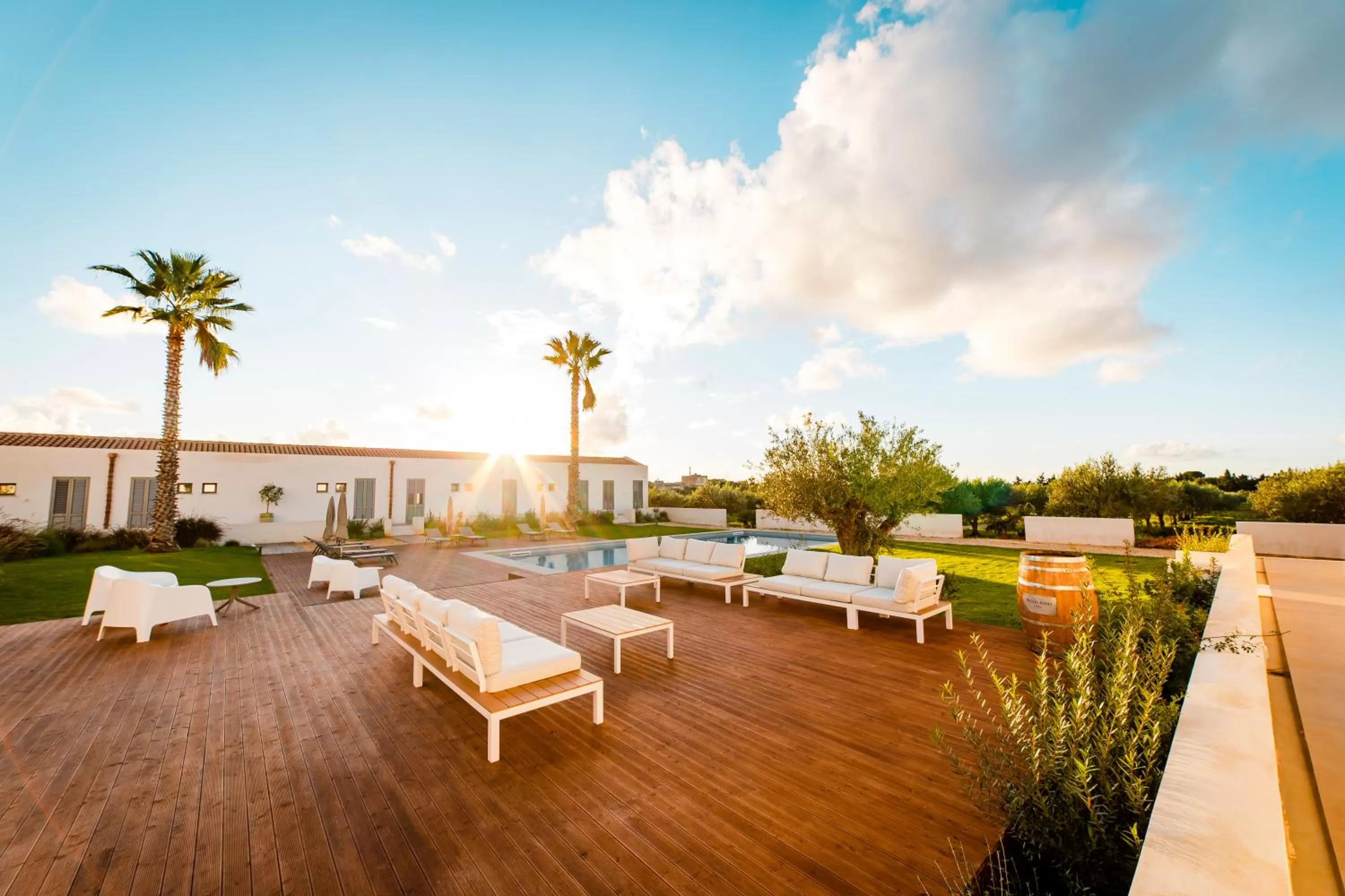 Swimming pool in Baglio Custera