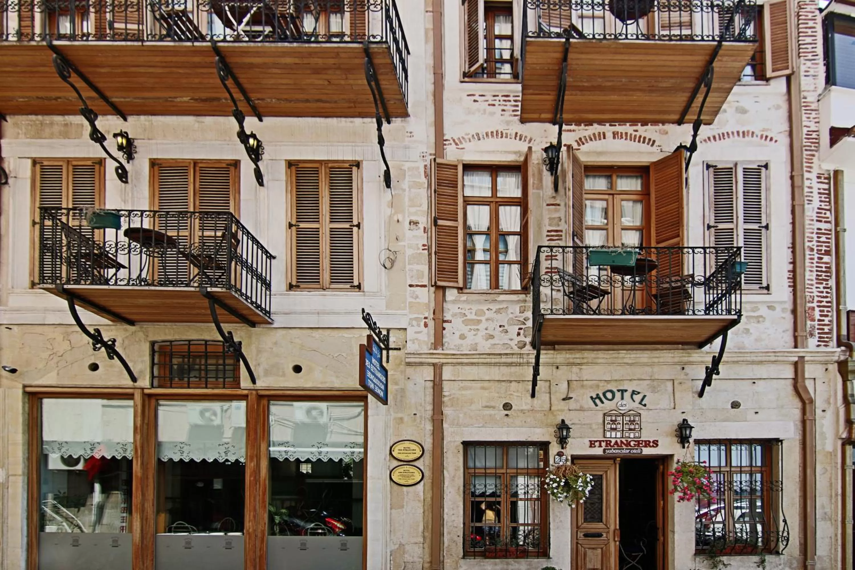 Facade/entrance in Hotel Des Etrangers - Special Category