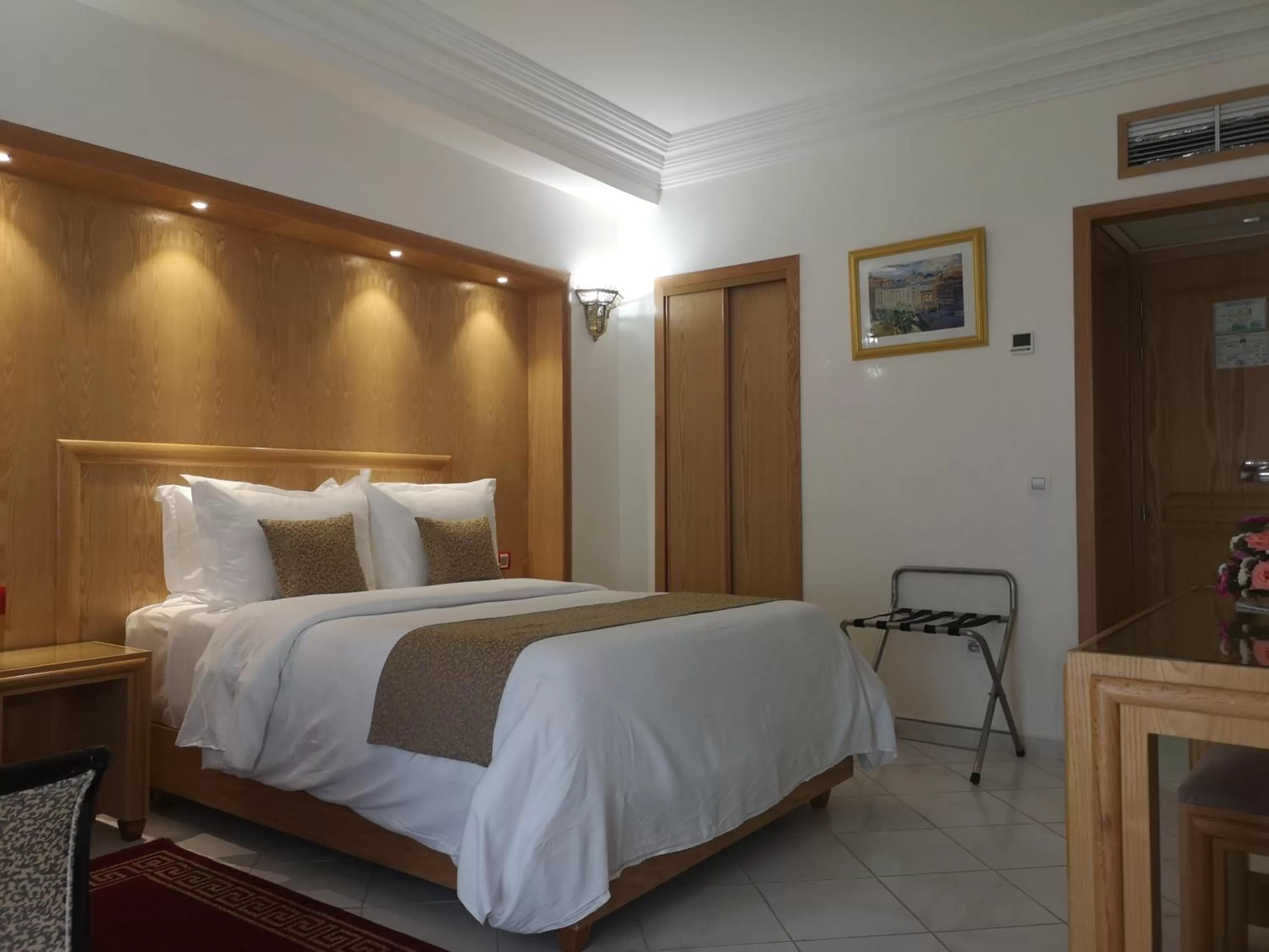 Majliss Hotel Downtown