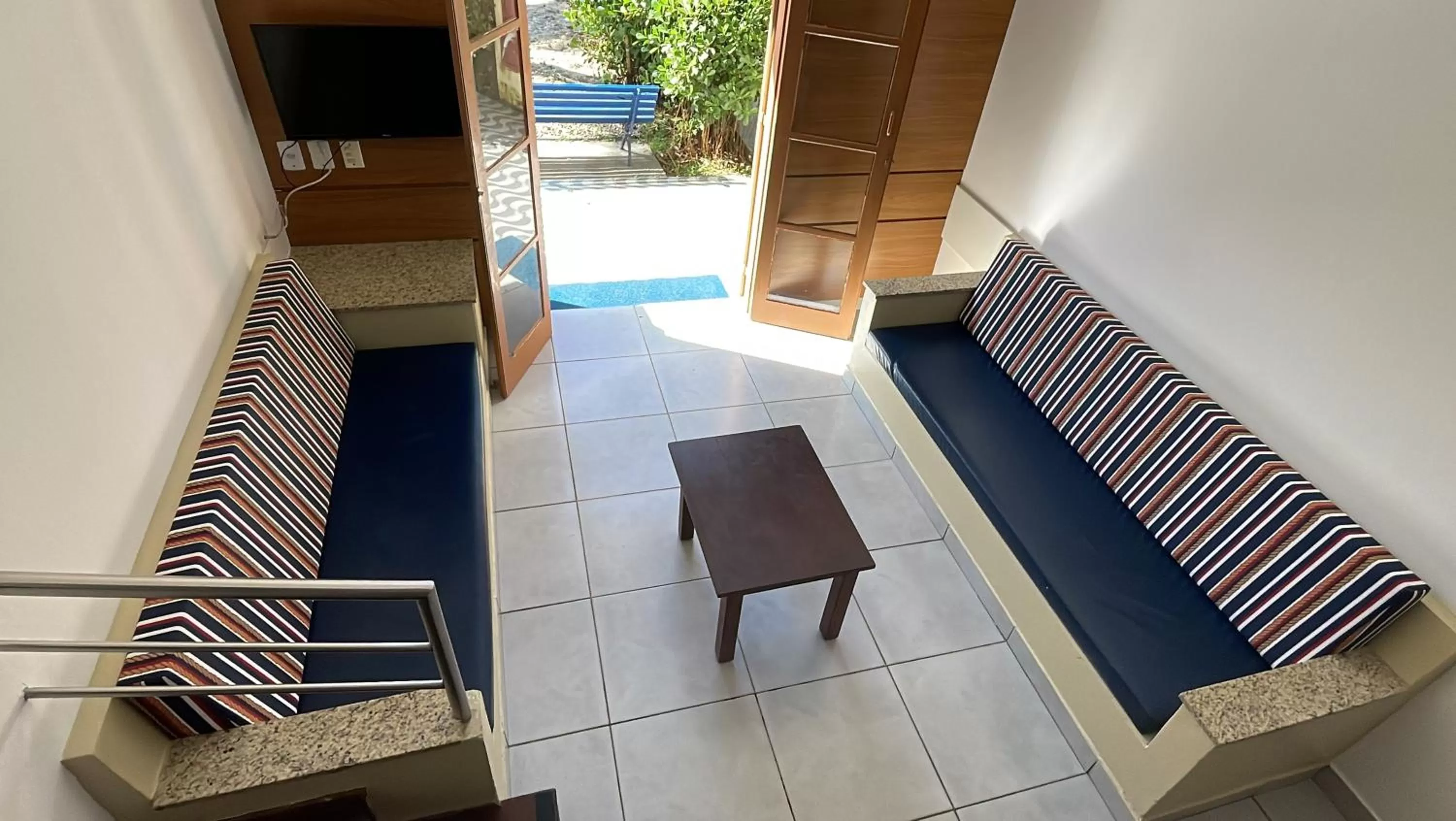 Living room, Pool View in Pousada Ilha Vitoria