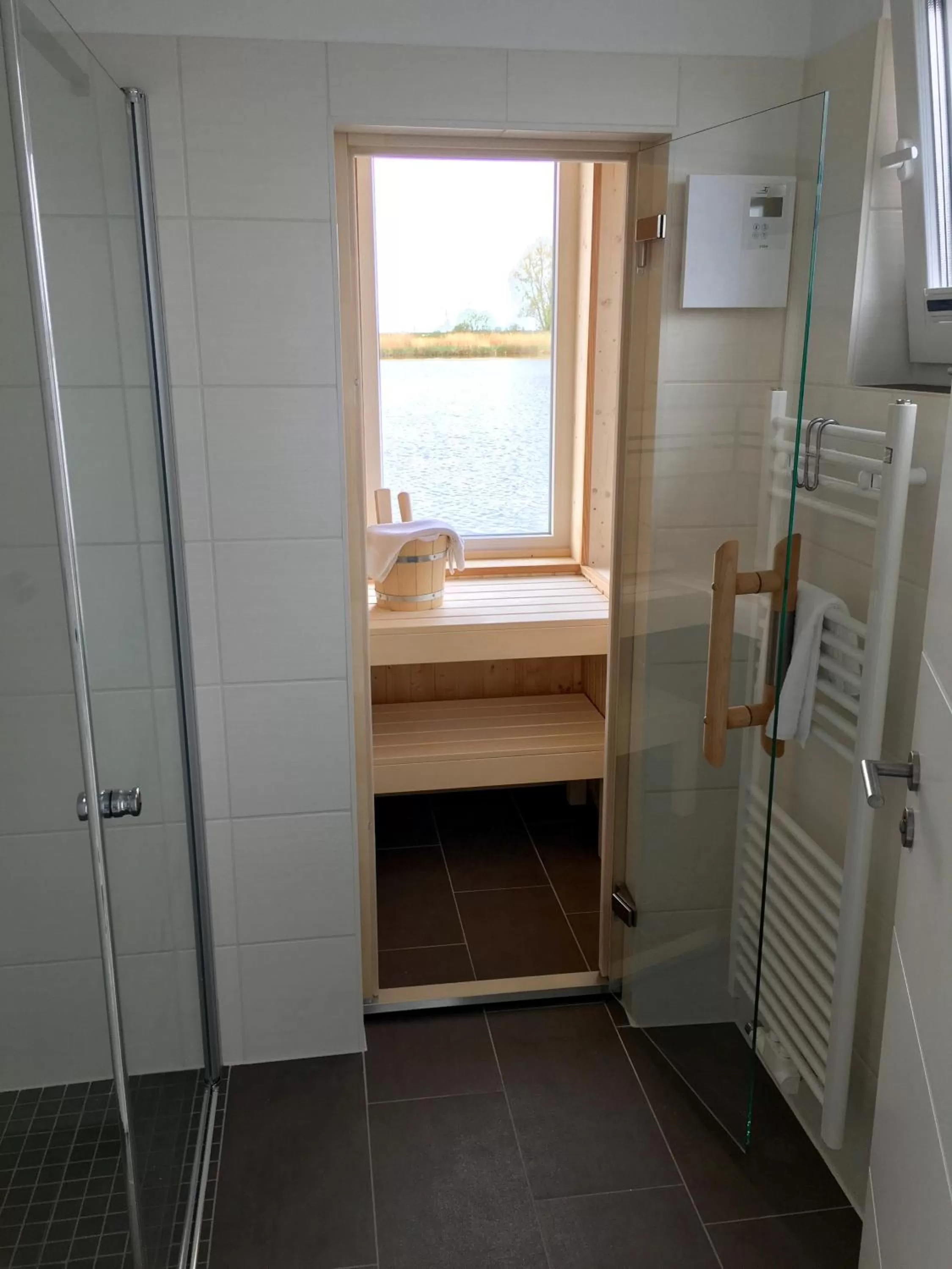 Bathroom, Bed in Schwimmende Häuser im BALTIC SEA RESORT