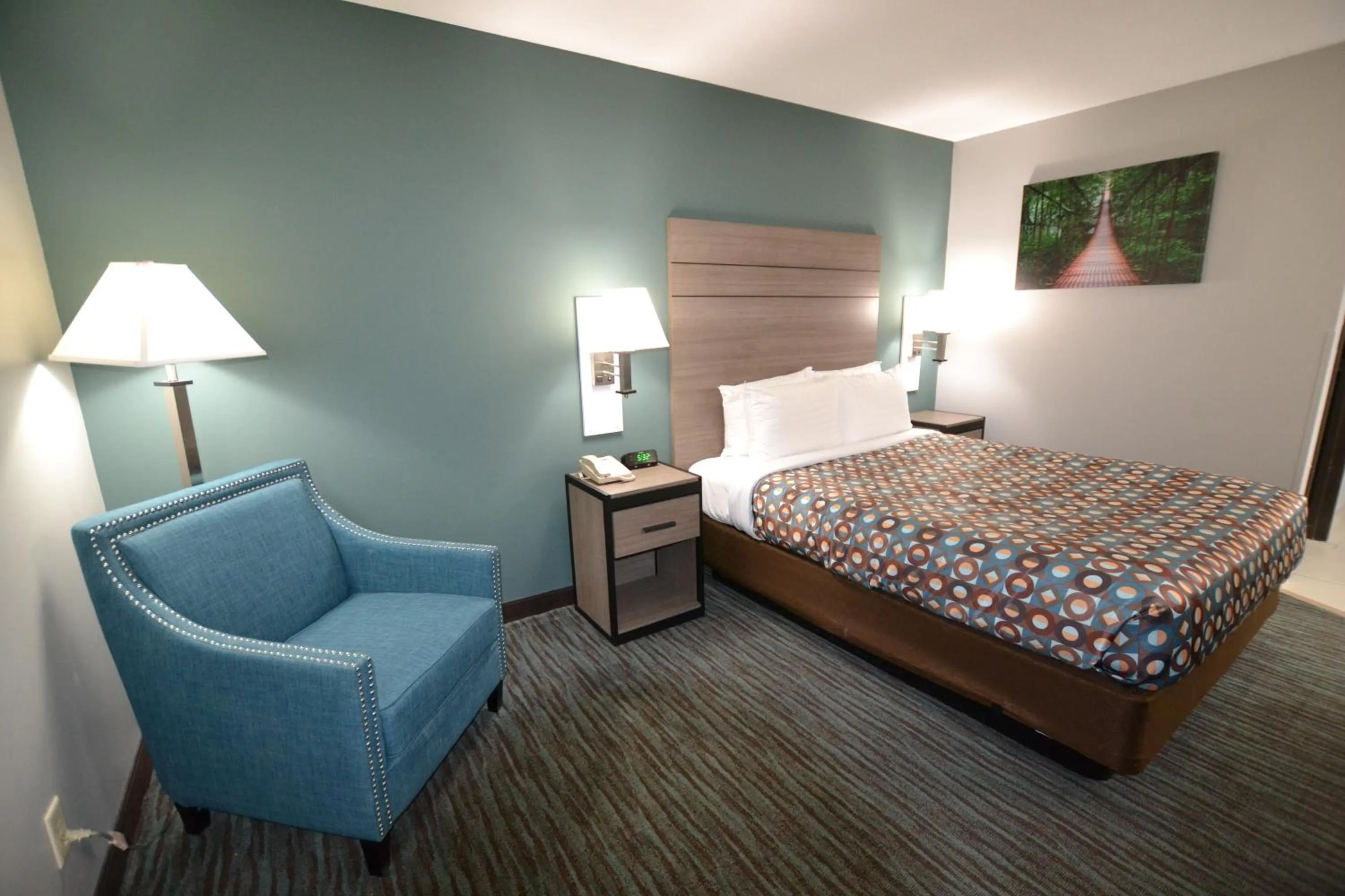Photo of the whole room, Bed in Countryside Inn & Suites Omaha East-Council Bluffs IA