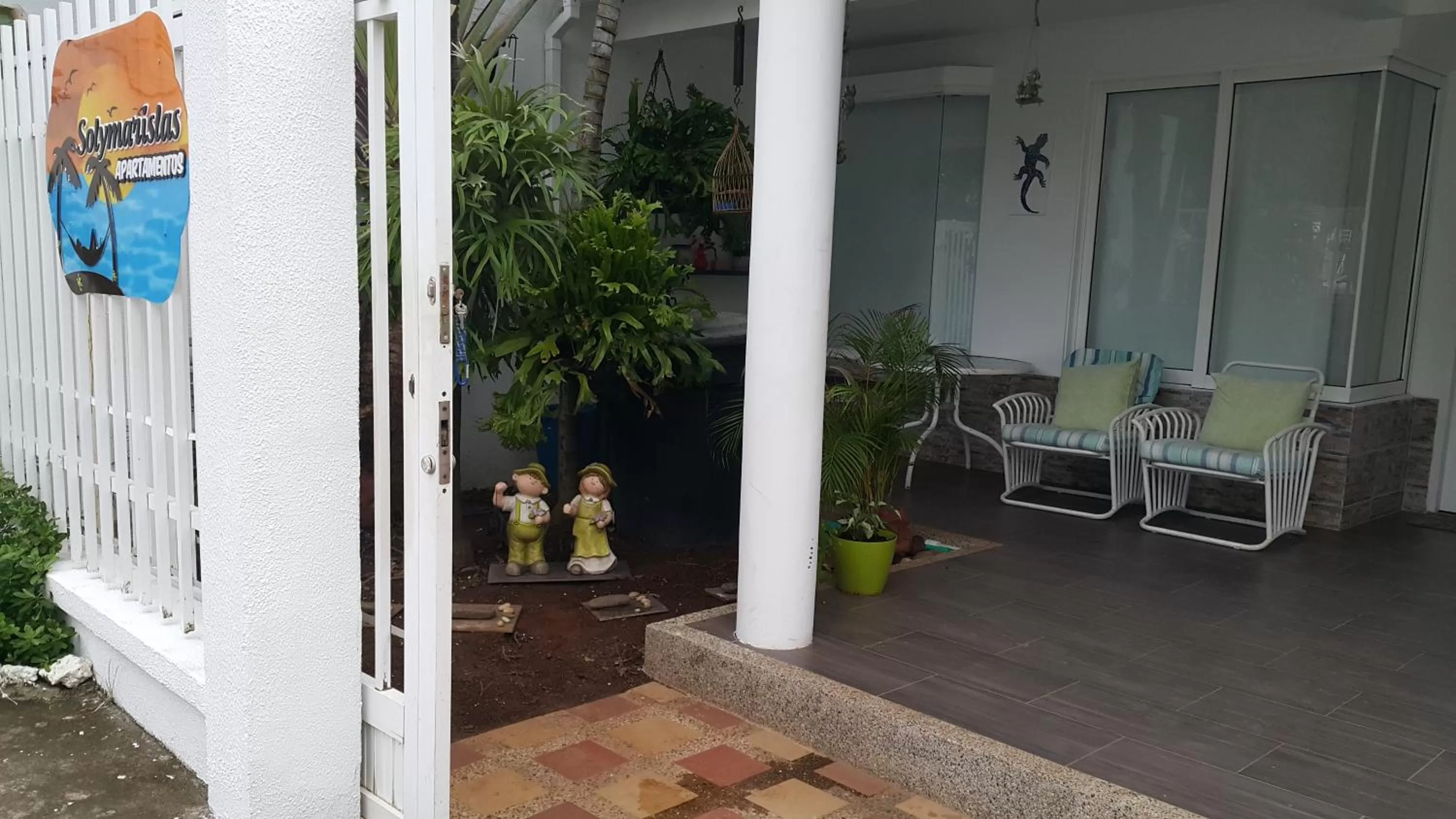 Garden, Patio/Outdoor Area in Hospedaje Solymar Sarie Bay