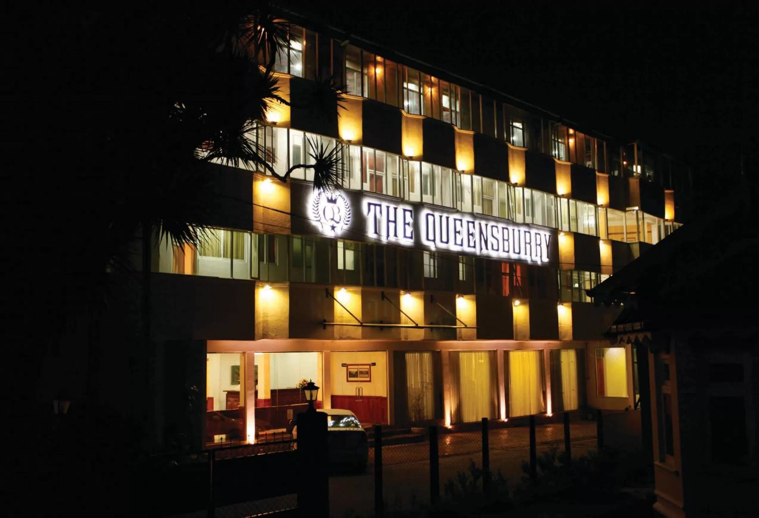 Property building in The Queensburry City Hotel