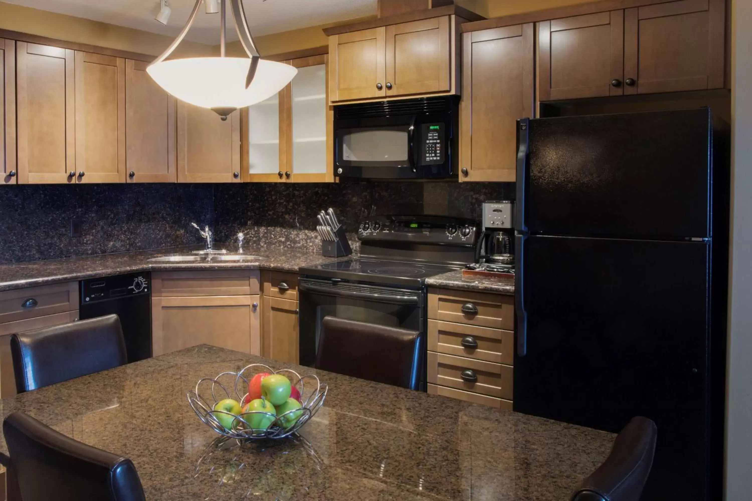 Two-Bedroom Suite with King Bed and Two Queen Beds in Spirit Ridge, in The Unbound Collection by Hyatt Two-Bedroom Suite with King Bed and Two Queen Beds in Spirit Ridge, in The Unbound Collection by Hyatt