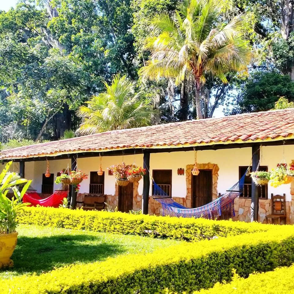 Hotel Hacienda Santa Barbara