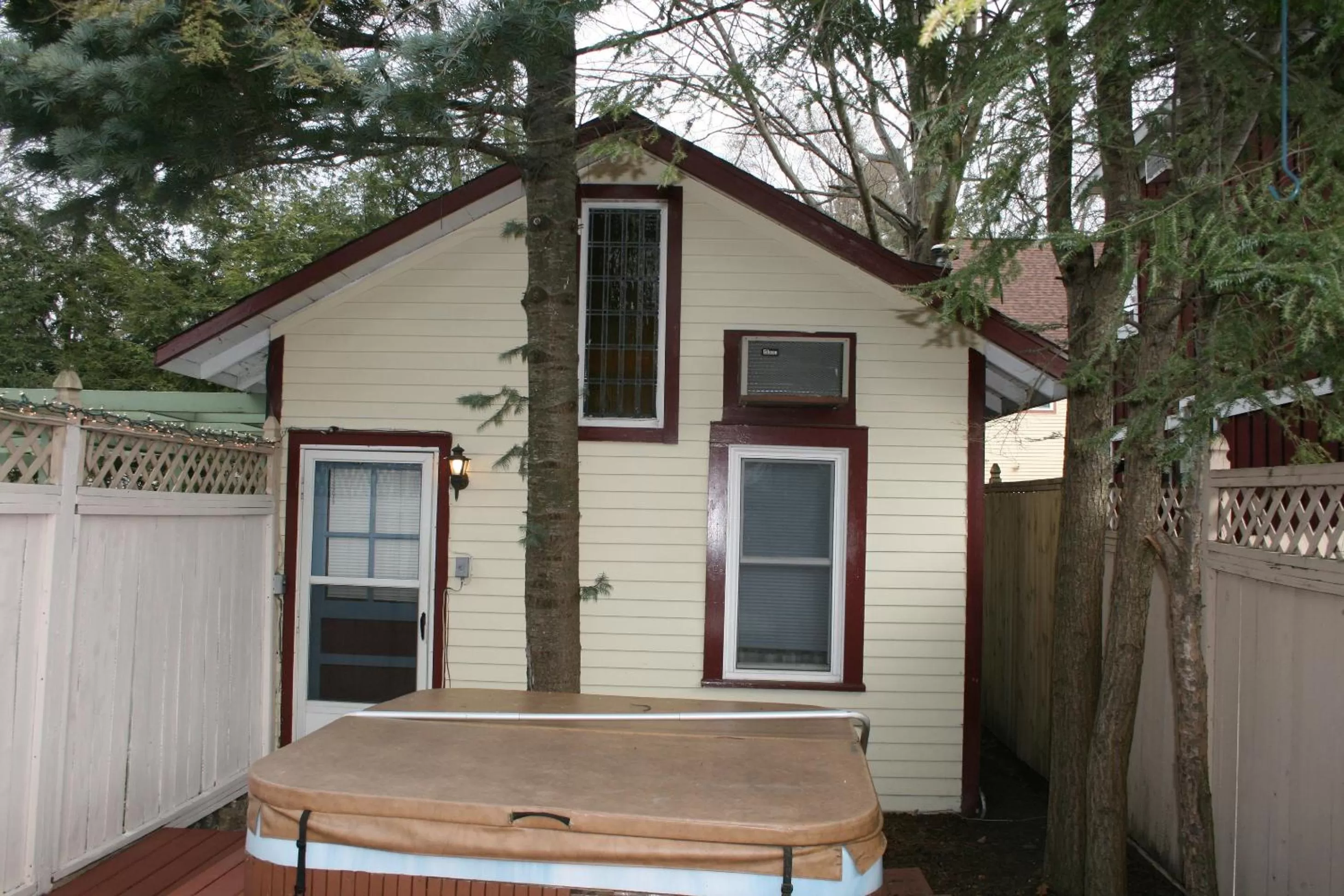 One-Bedroom Cottage in Serendipity Bed and Breakfast