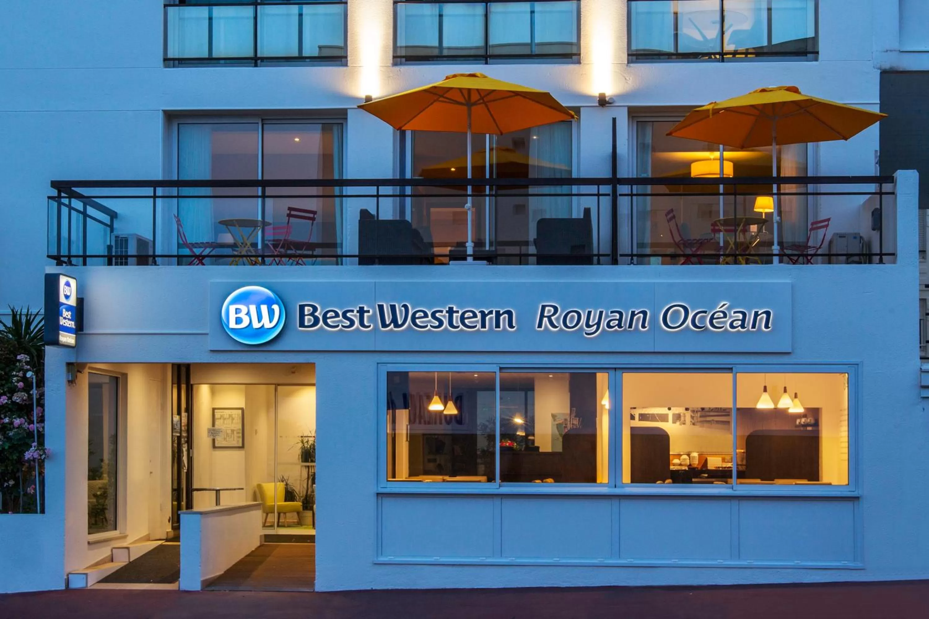 Breakfast in Best Western Hôtel Royan Océan