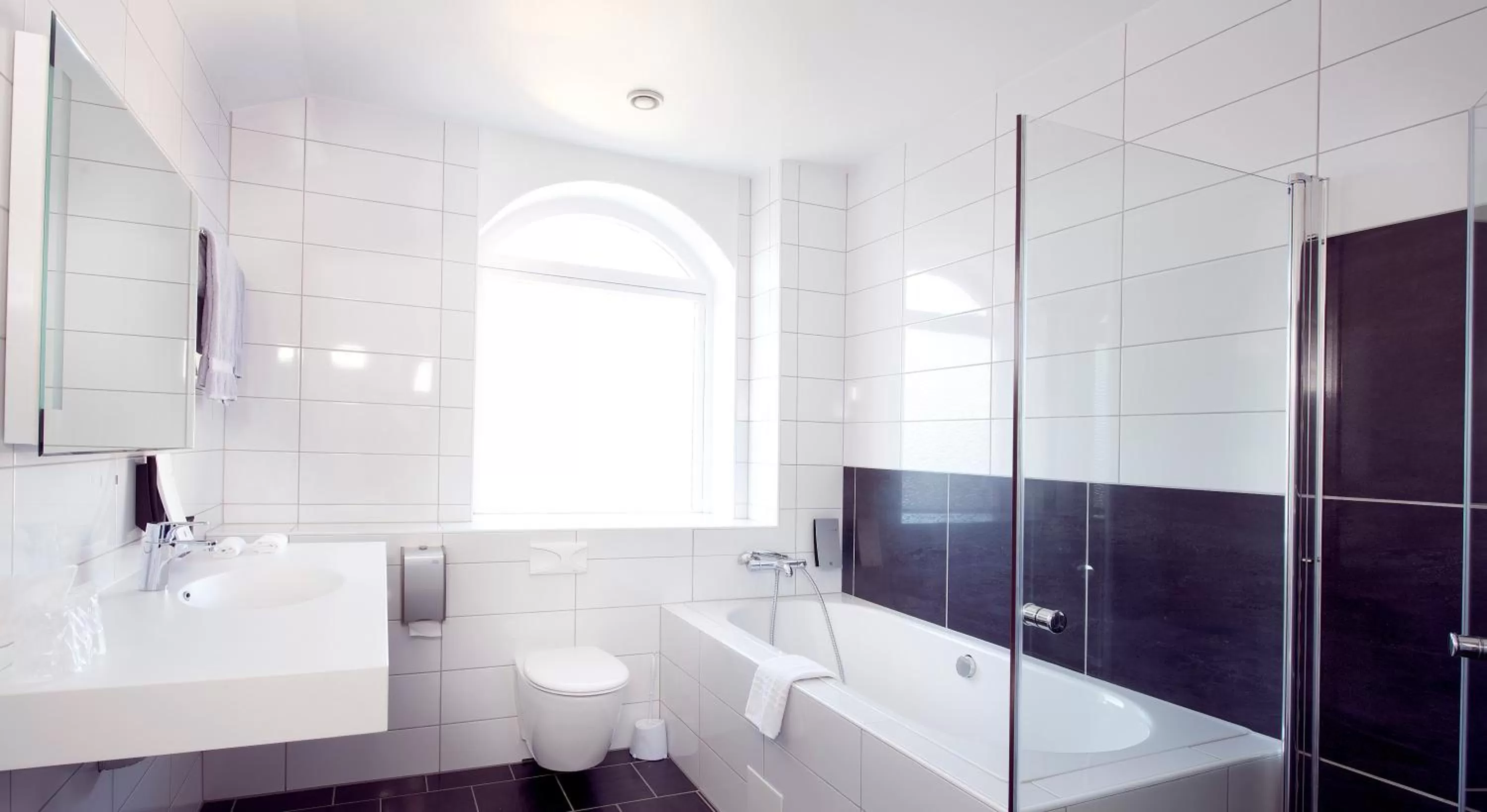 Bathroom in Home Hotel Atlantic