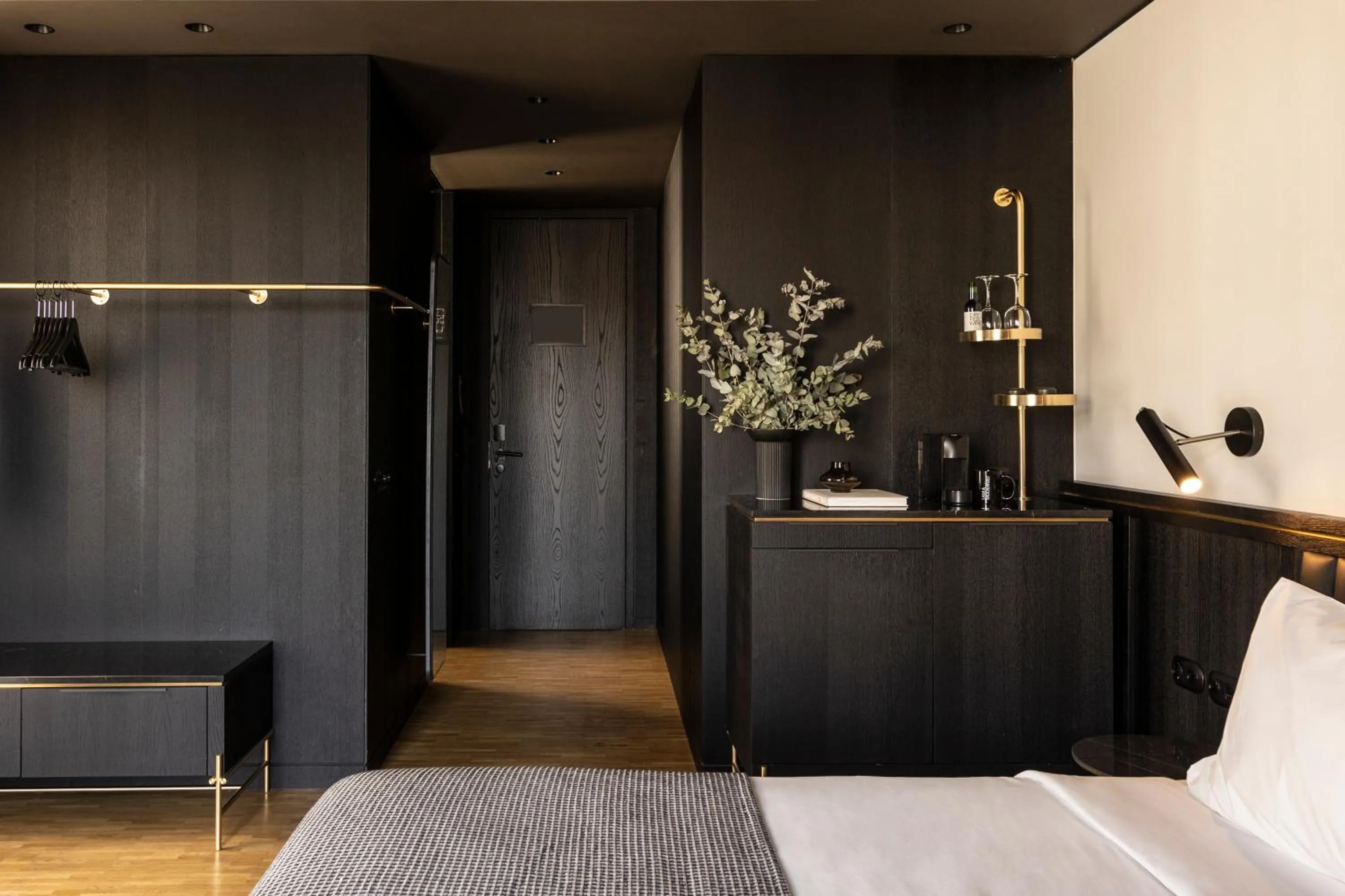 Bedroom, Bed in The Modernist Athens