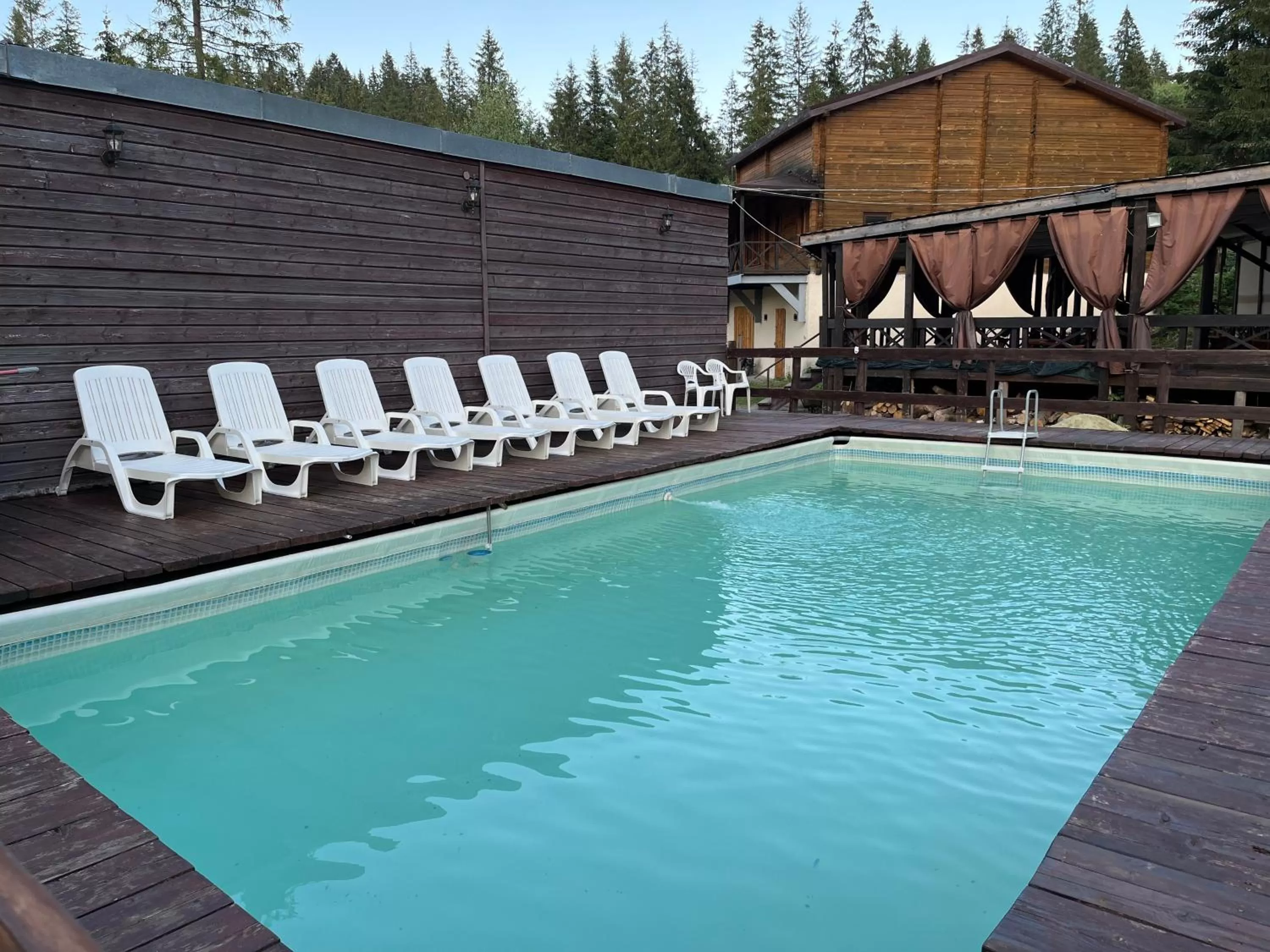 Swimming pool in Terem