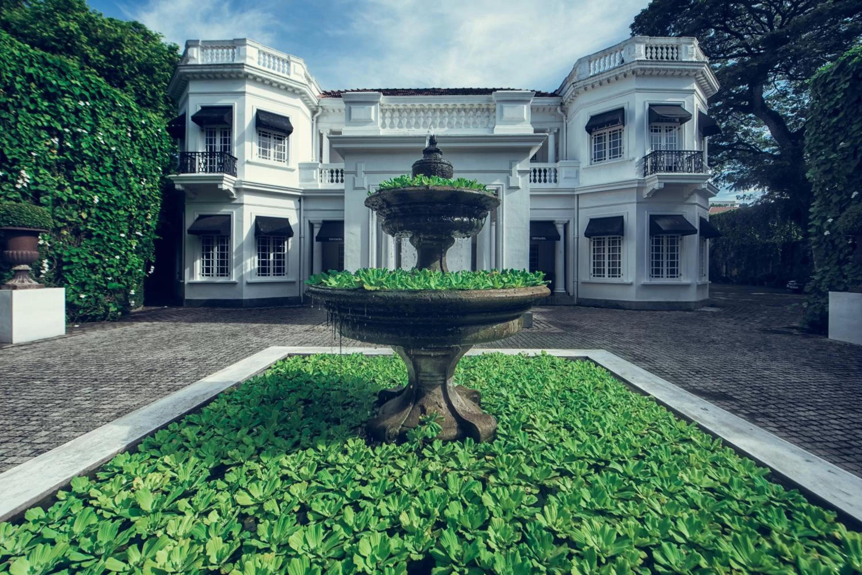 Property building in Paradise Road Tintagel Colombo