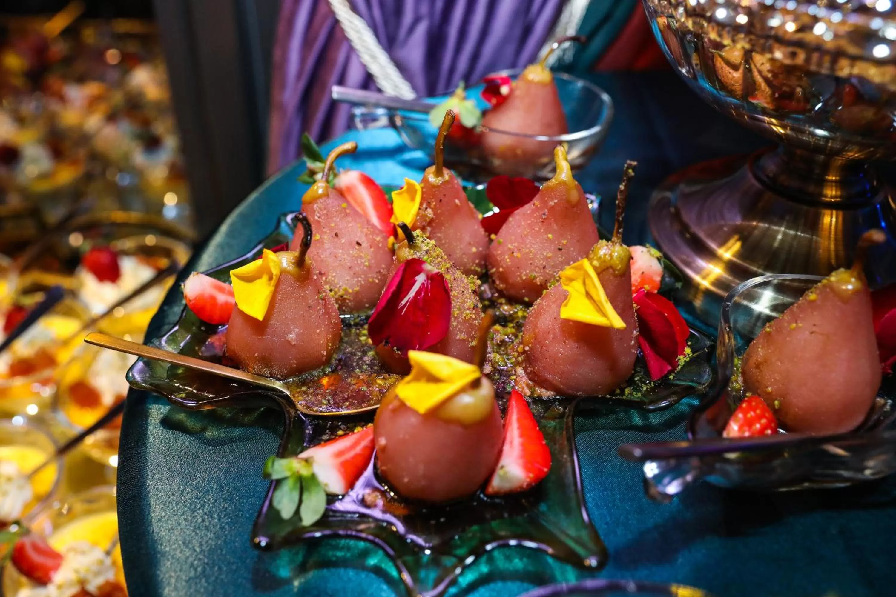 Food in Complex Baroto