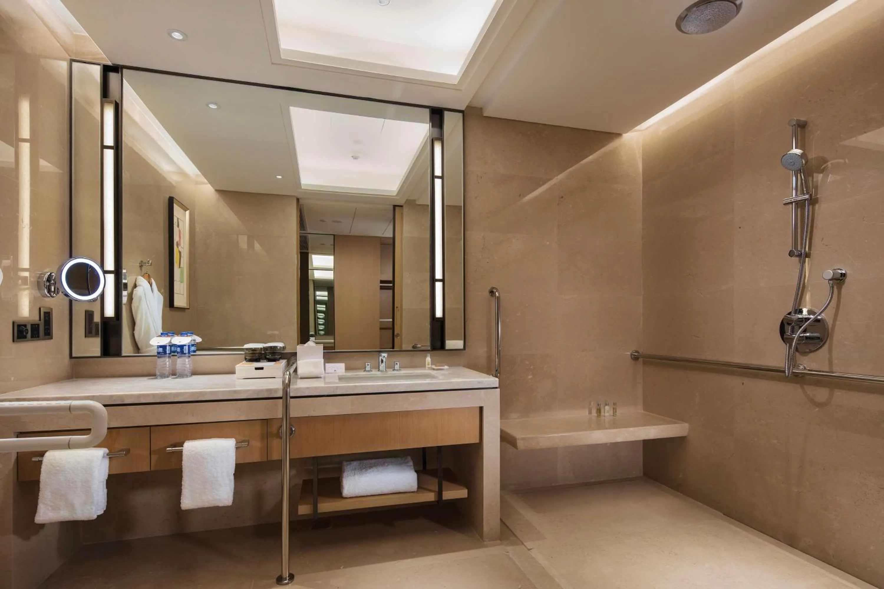 Bathroom in Hilton Chengdu Longquanyi