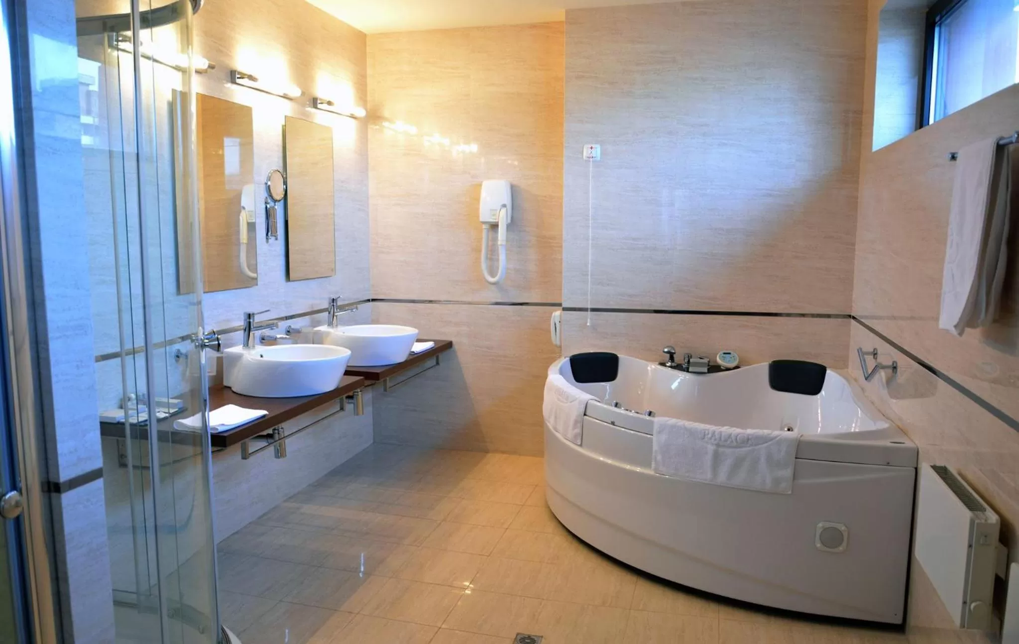 Photo of the whole room in Hotel Presidivm Palace