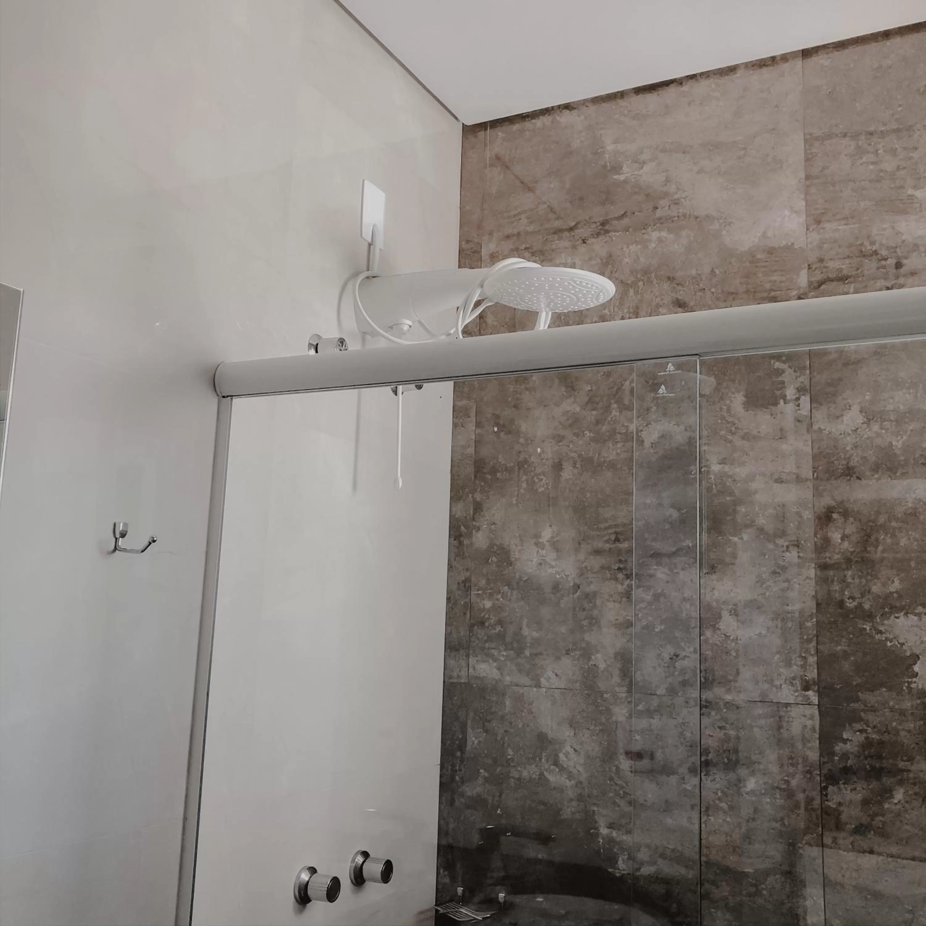 Bathroom in Petri Plaza Hotel