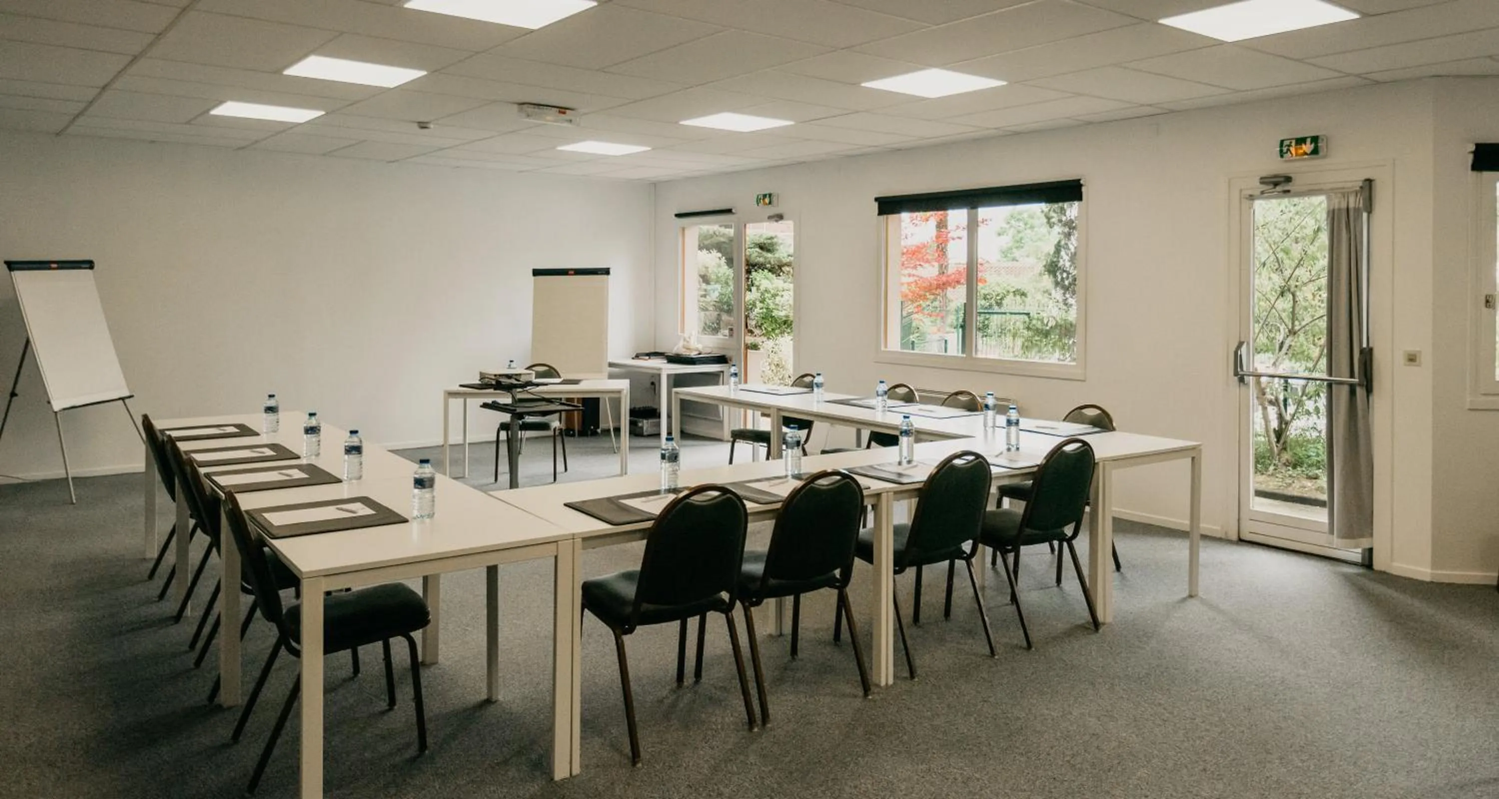 Meeting/conference room in Best Western Bridge Hotel Lyon East