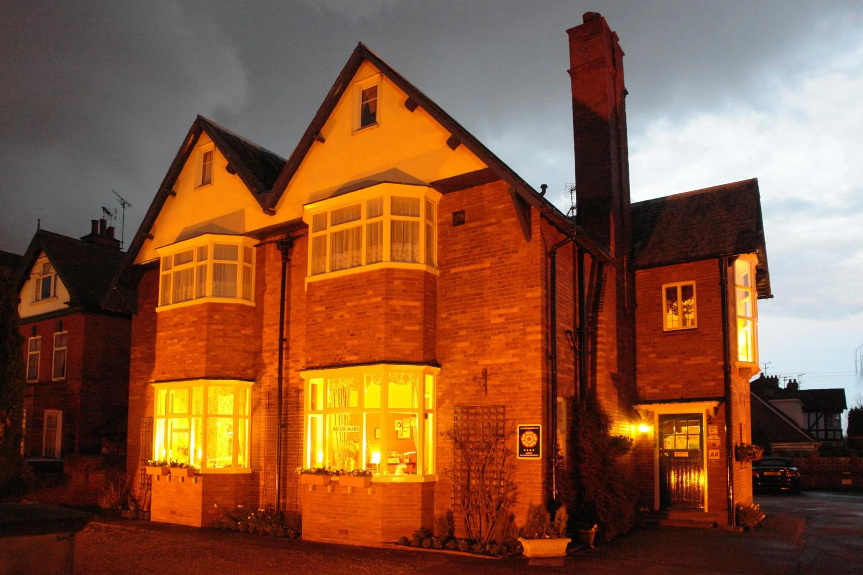 Facade/entrance in Midway Guest House