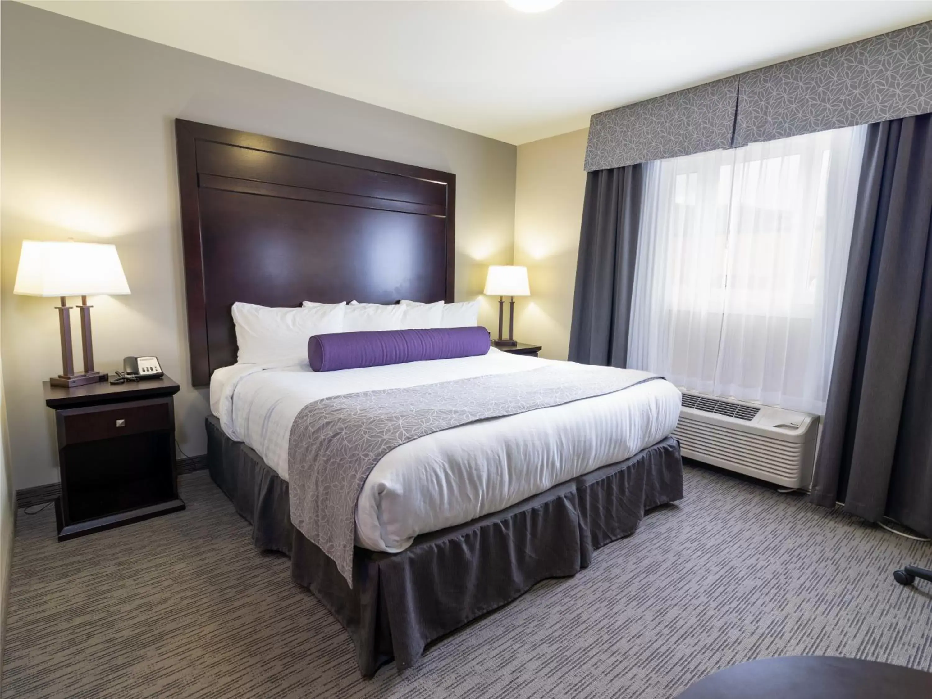 Deluxe King Room in The Kanata by BCMInns Blairmore Deluxe King Room in The Kanata by BCMInns Blairmore