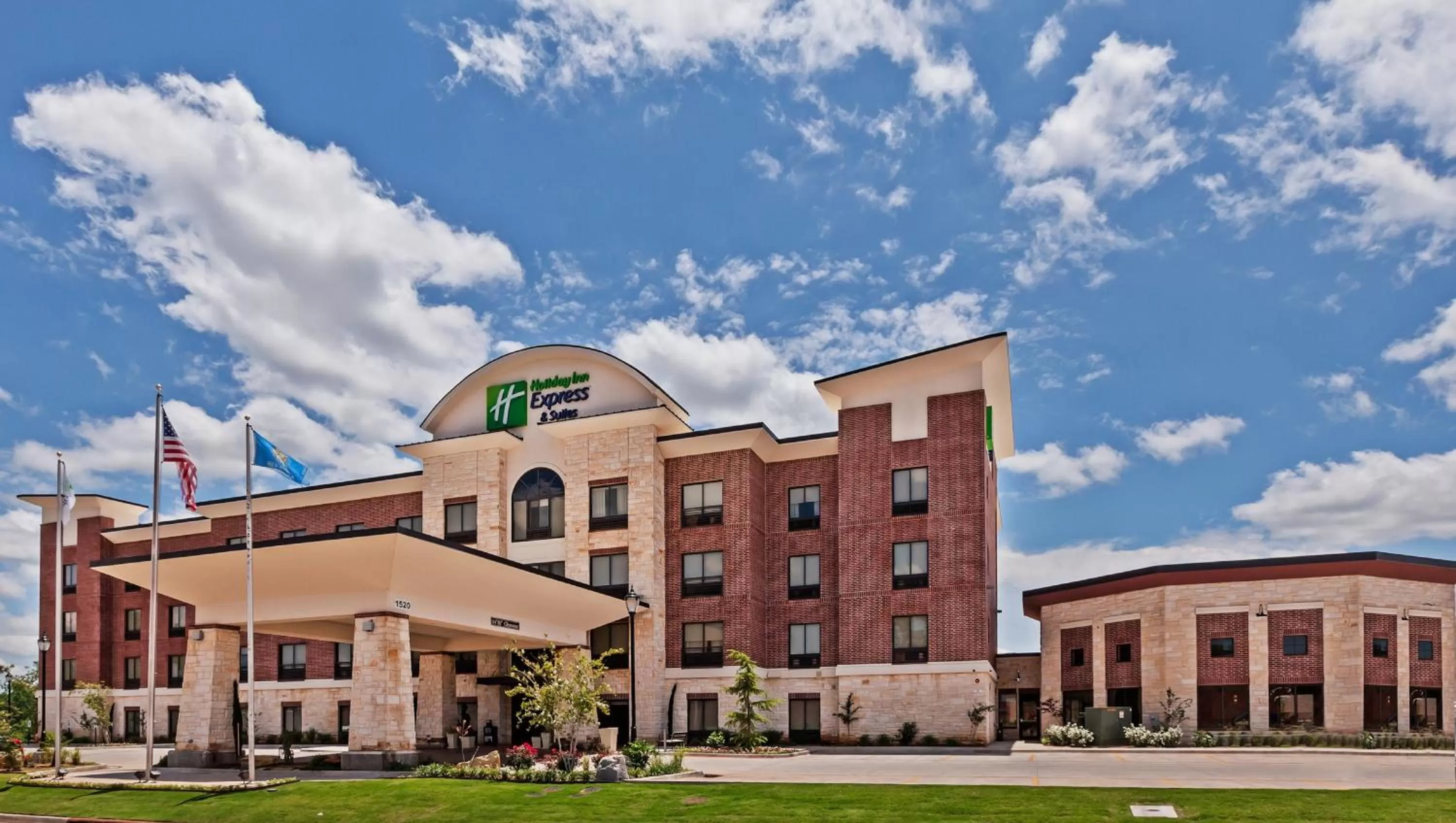 Property building in Holiday Inn Express Hotel and Suites Duncan by IHG