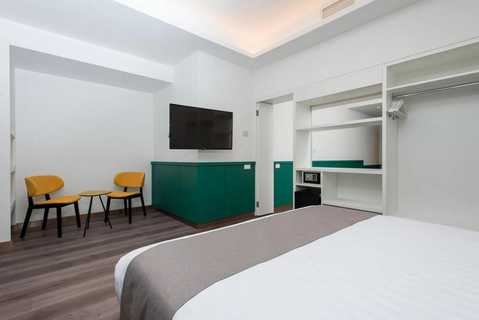 Photo of the whole room, Bed in Smart Hotel Napoli