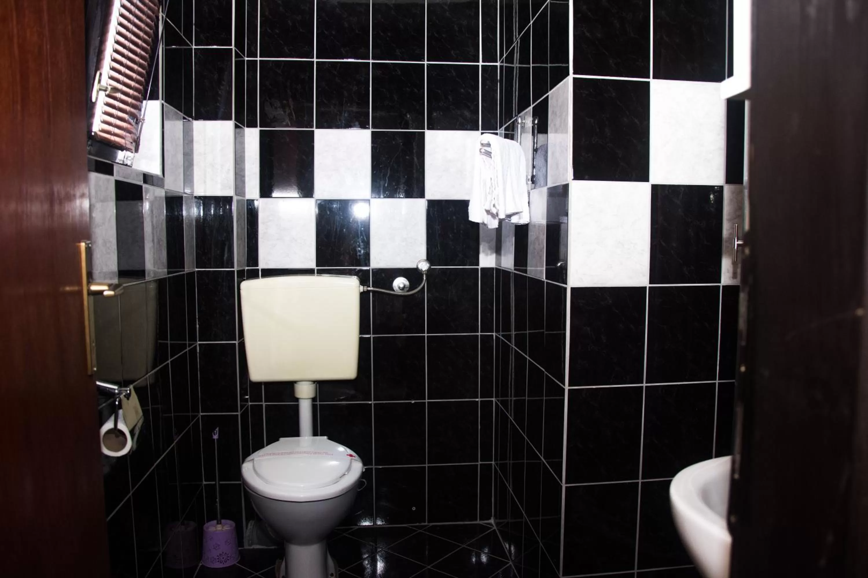 Bathroom in Motel Aura