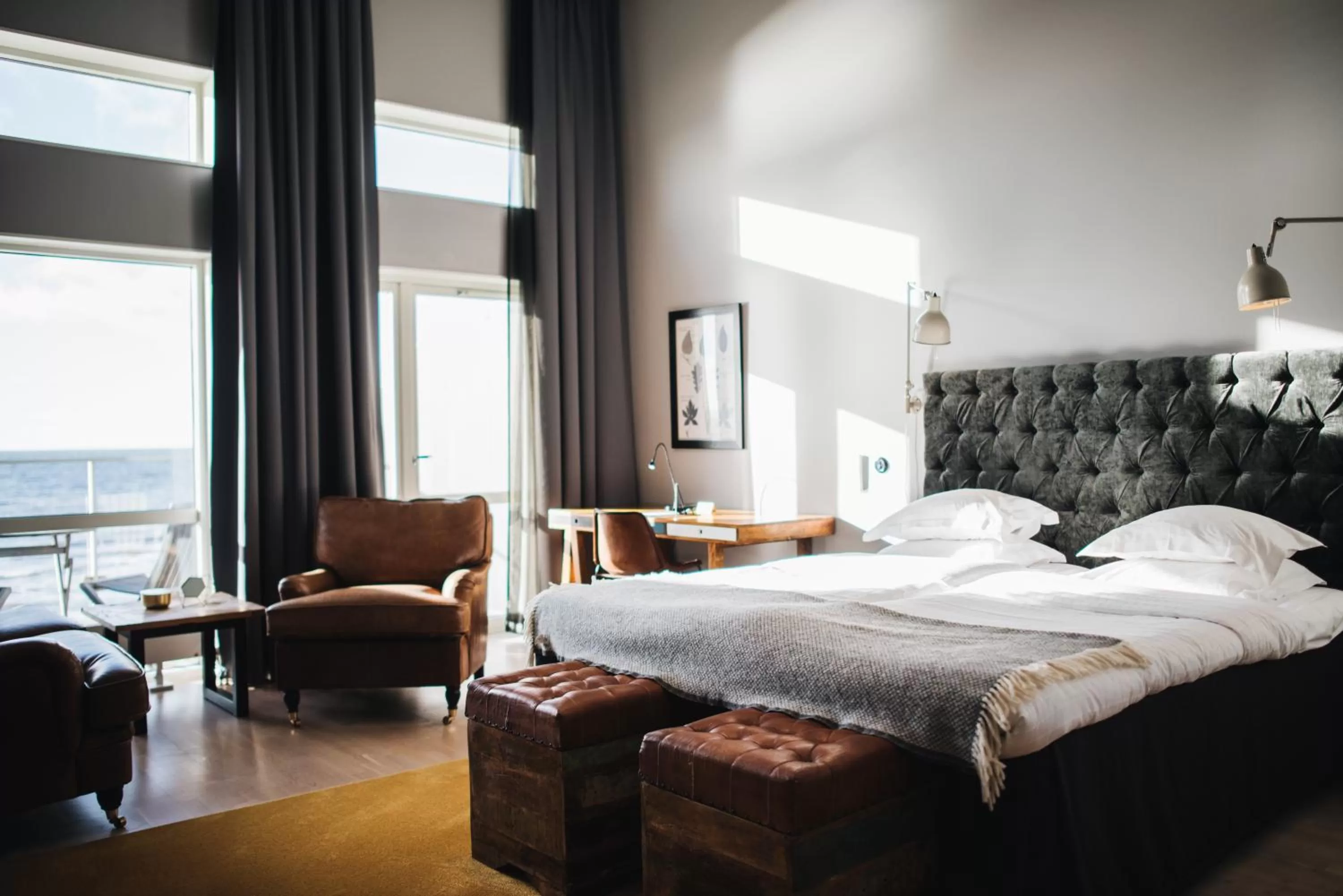 Day, Bed in Ocean Hotel