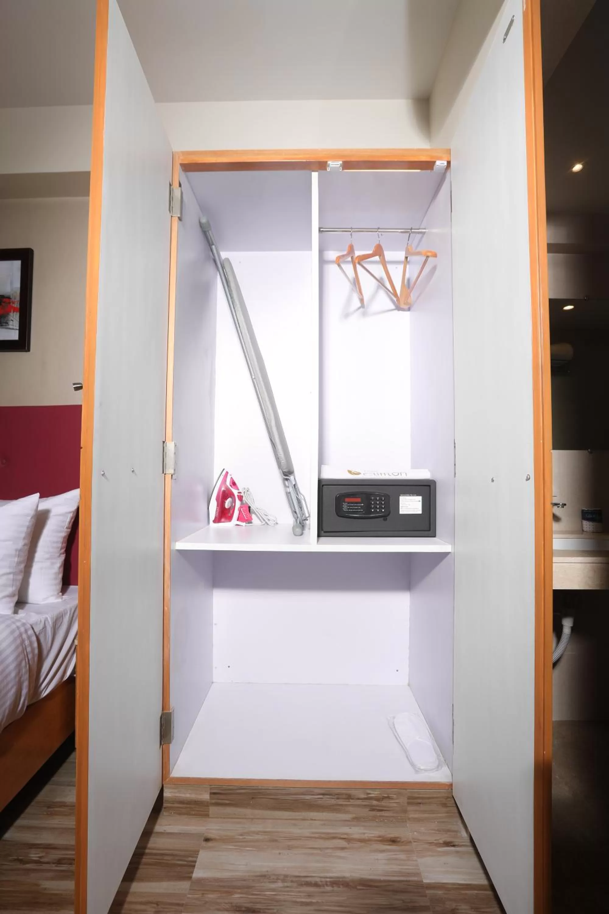 Guests, Bed in Hotel Cliffton