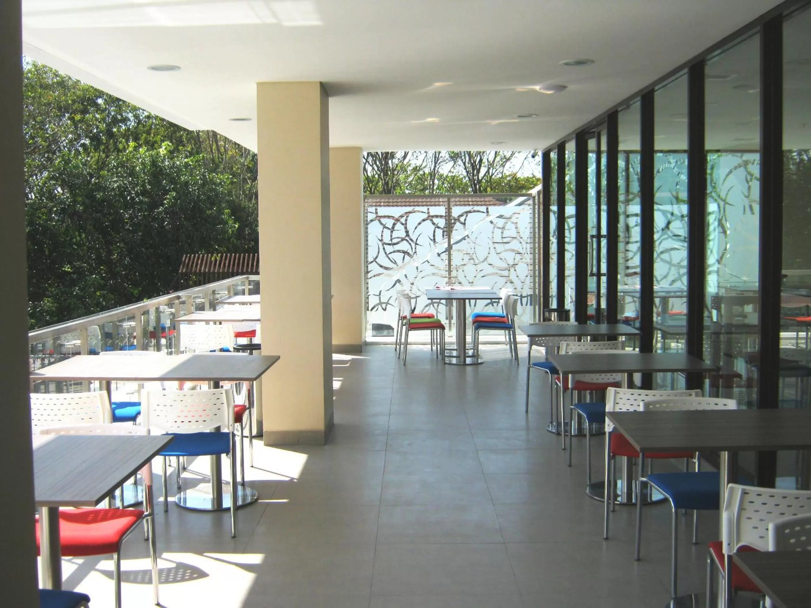 Restaurant/places to eat in Cordela Hotel Cirebon