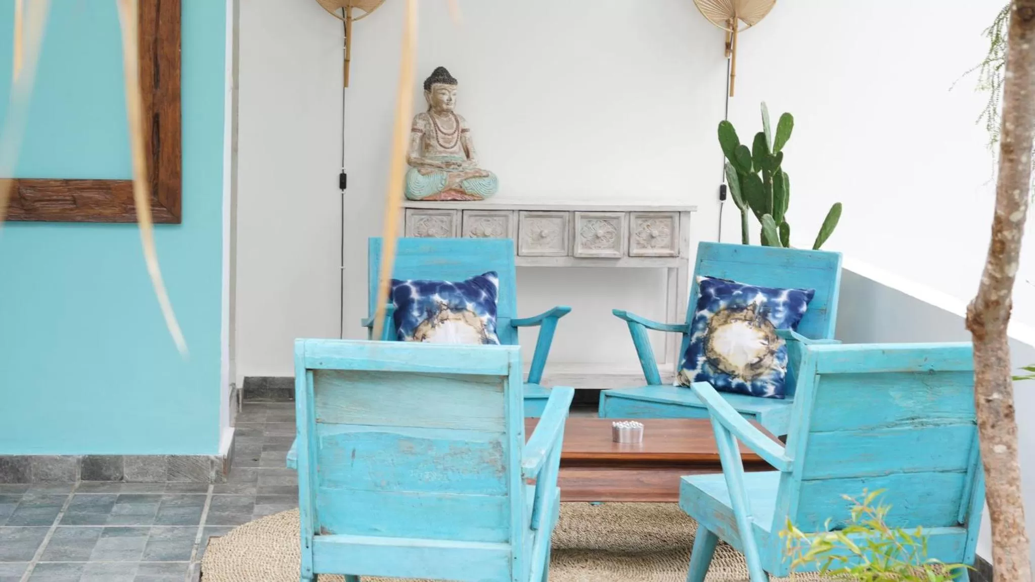 Patio in The White Bay