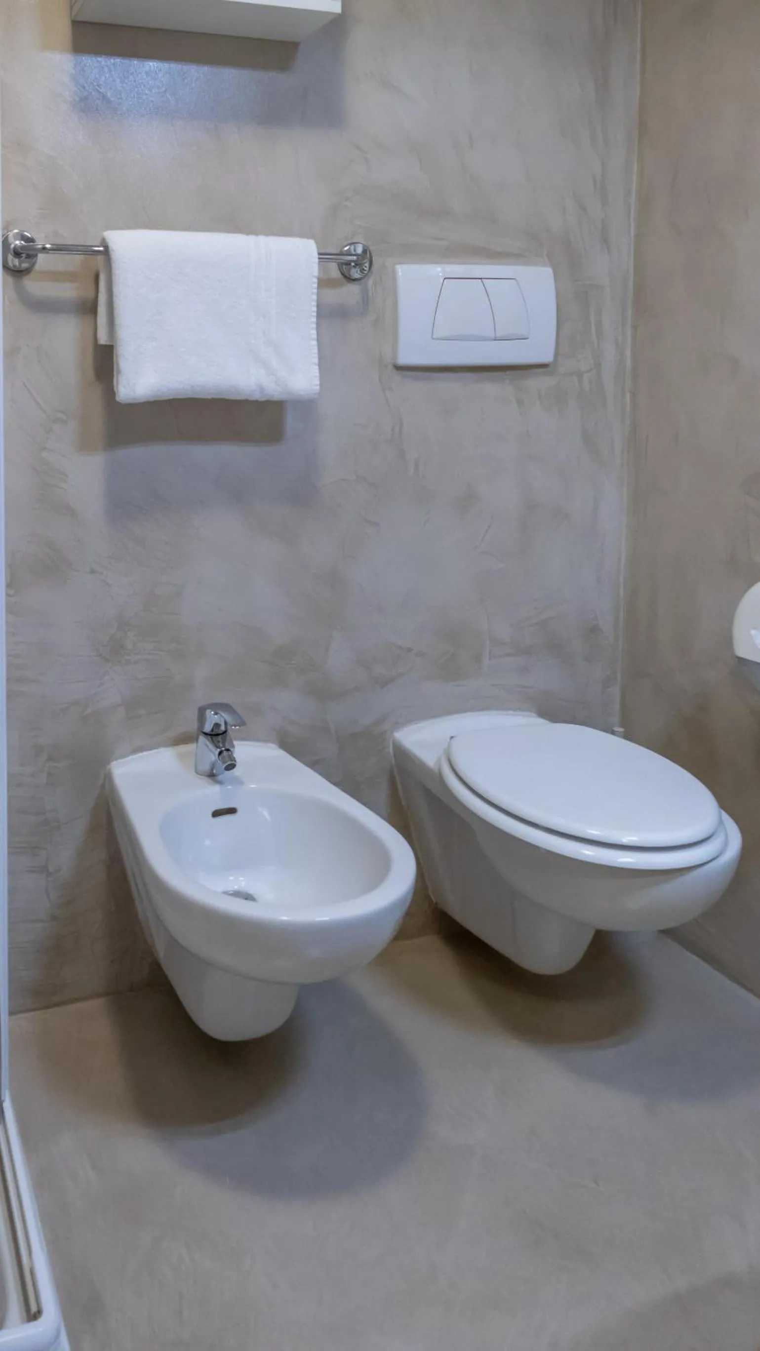 Bathroom in Hotel Venezia Park - ENJOY HOLIDAY