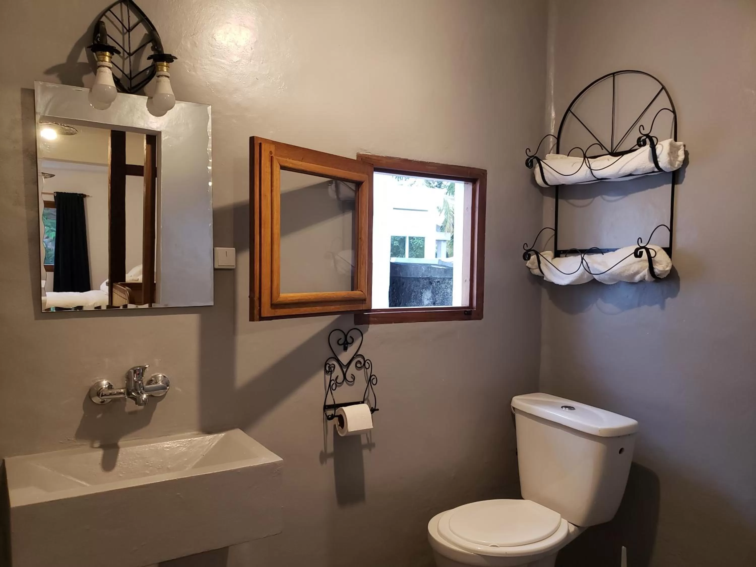 Bathroom in SATRANA HOTEL TAMATAVE