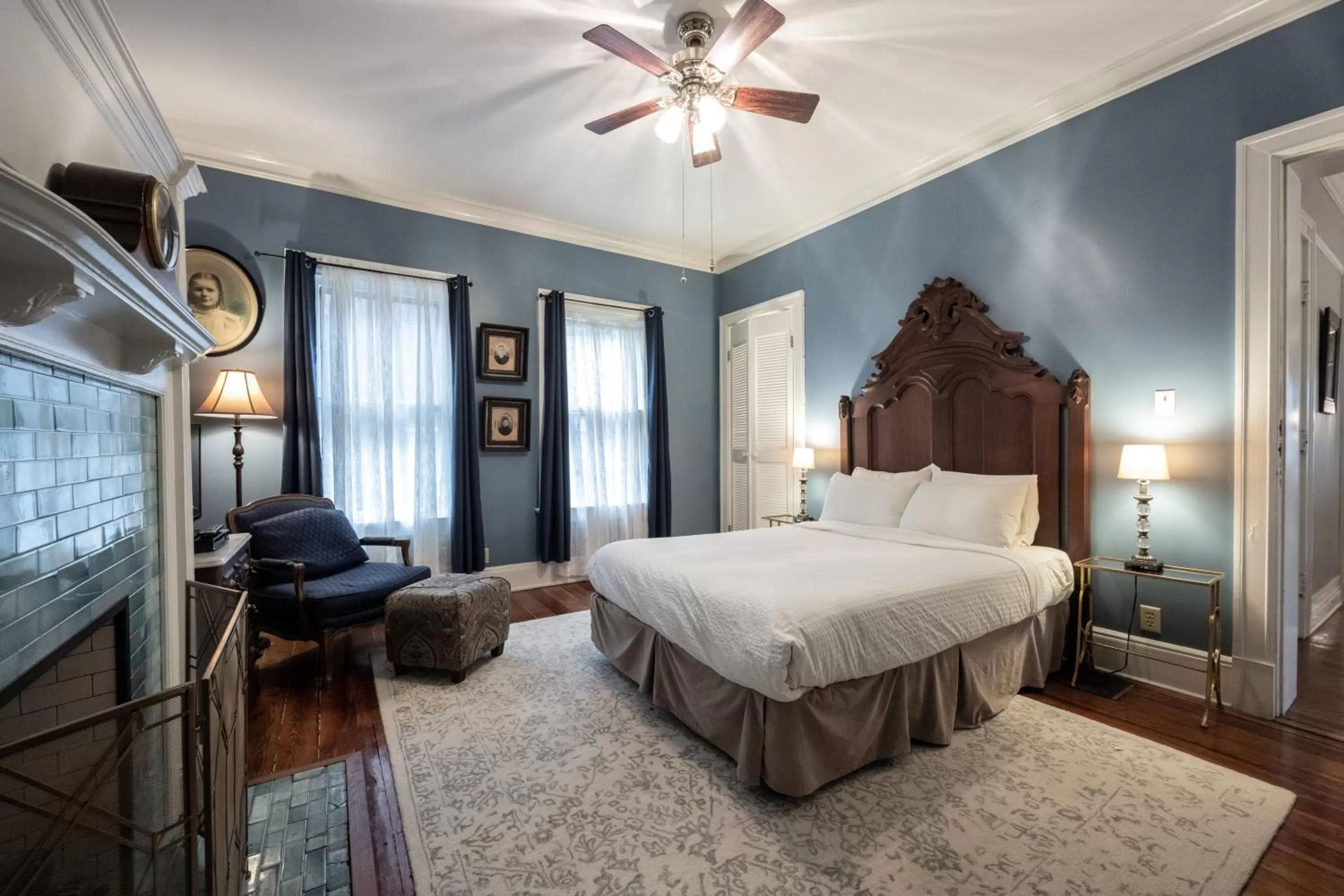 Bedroom, Bed in Stone Soup Inn