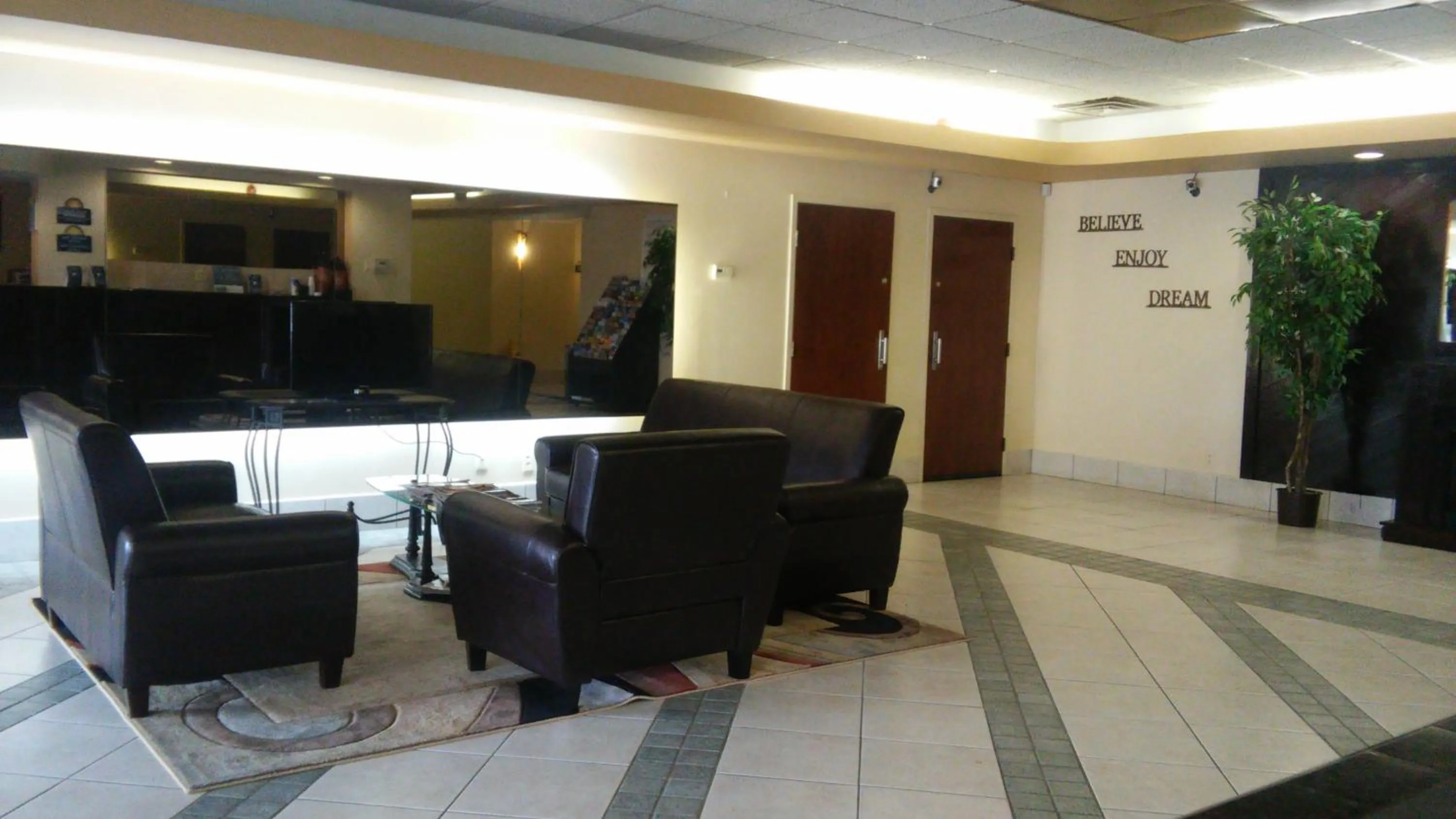 Lobby or reception in Days Inn by Wyndham Albion
