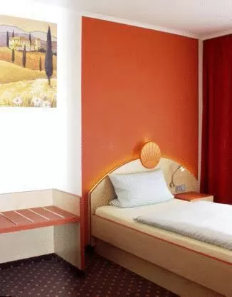 Bed in Hotel Sonnental