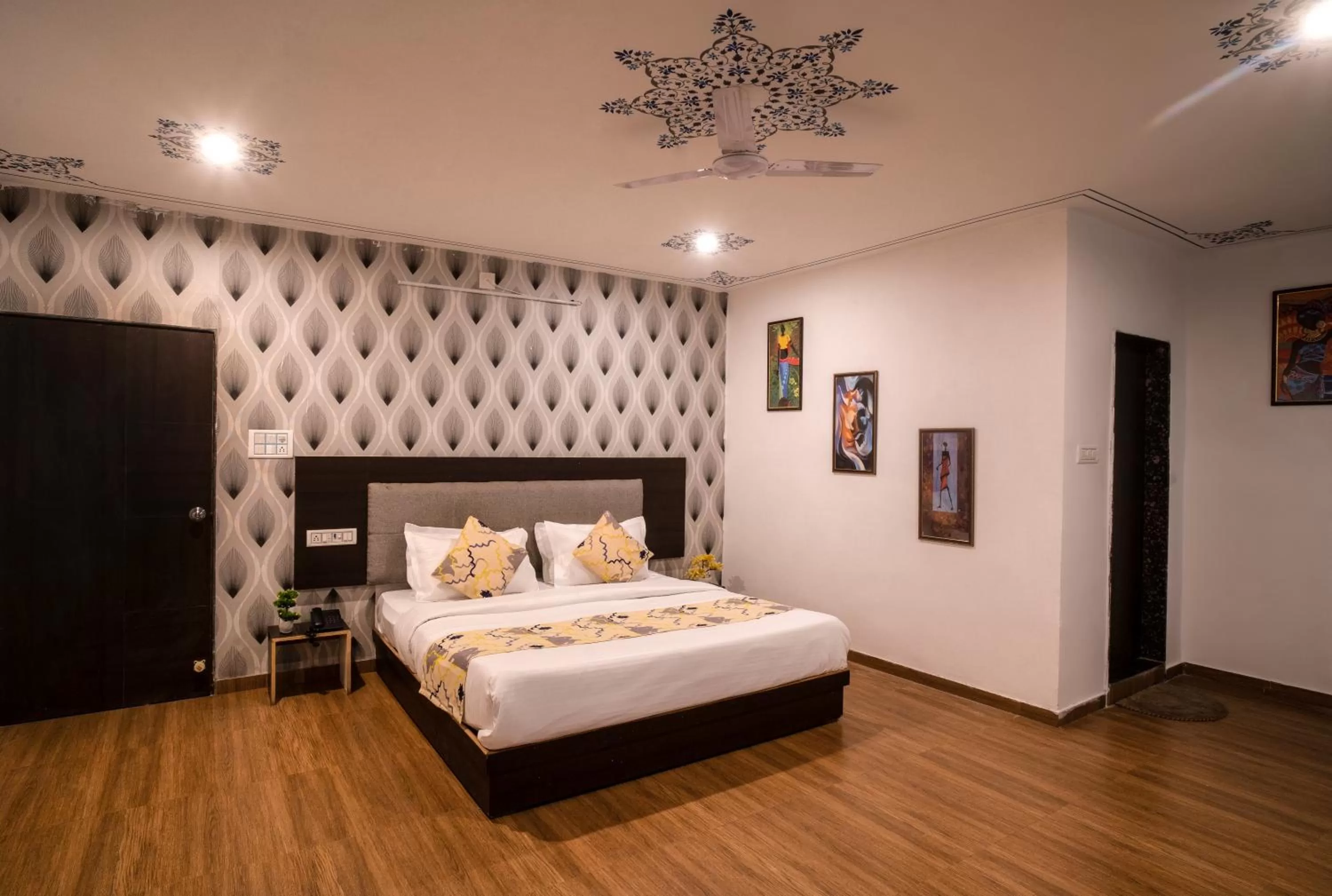 Photo of the whole room, Bed in Tripli Hotels Arunoday Palace