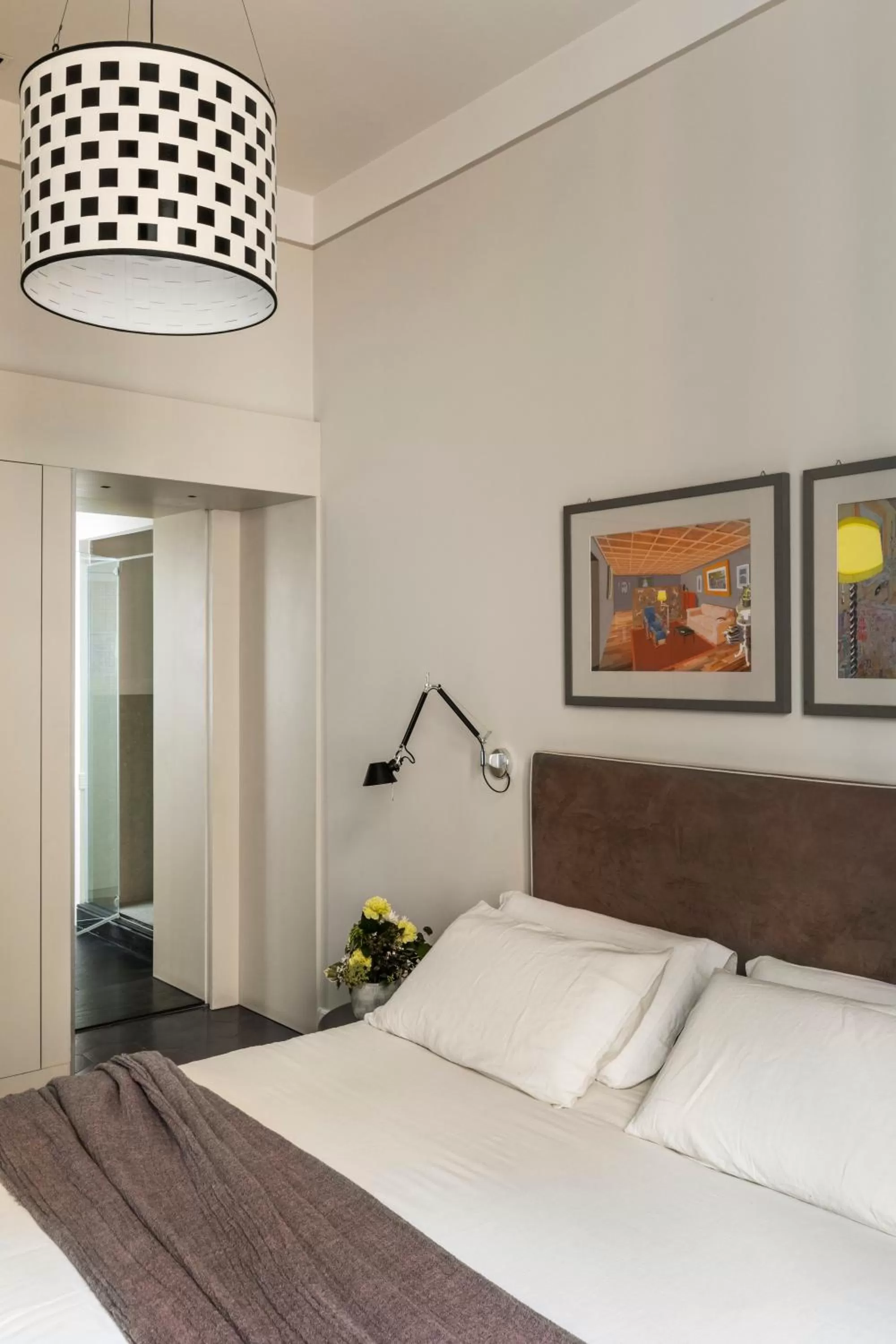 Photo of the whole room, Bed in MyNavona